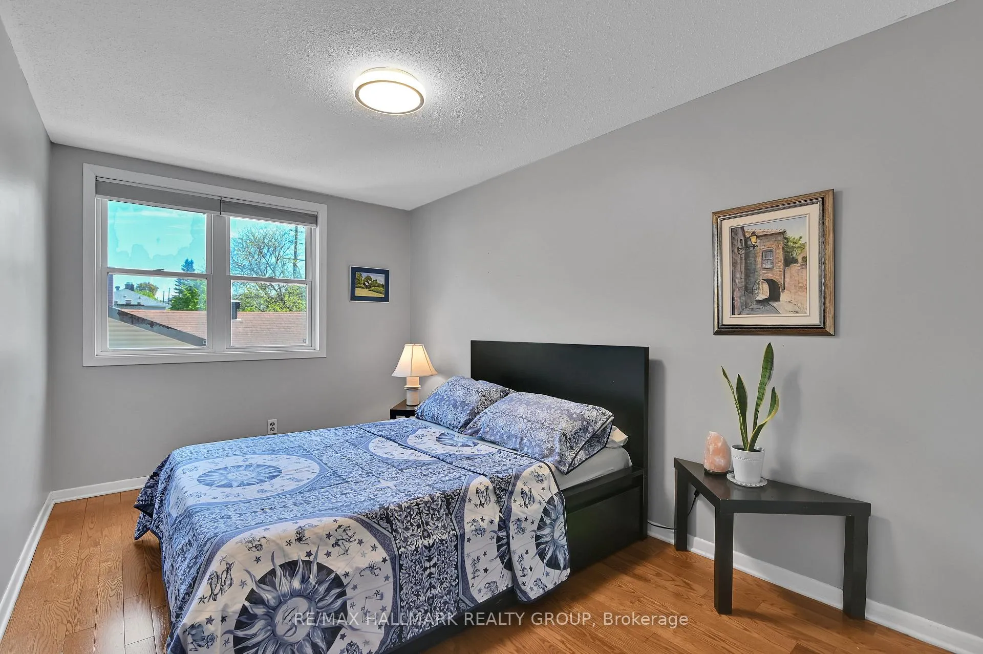 Photo 20 of 401 Richardson Avenue, Ottawa, Woodroffe — HOMEH
