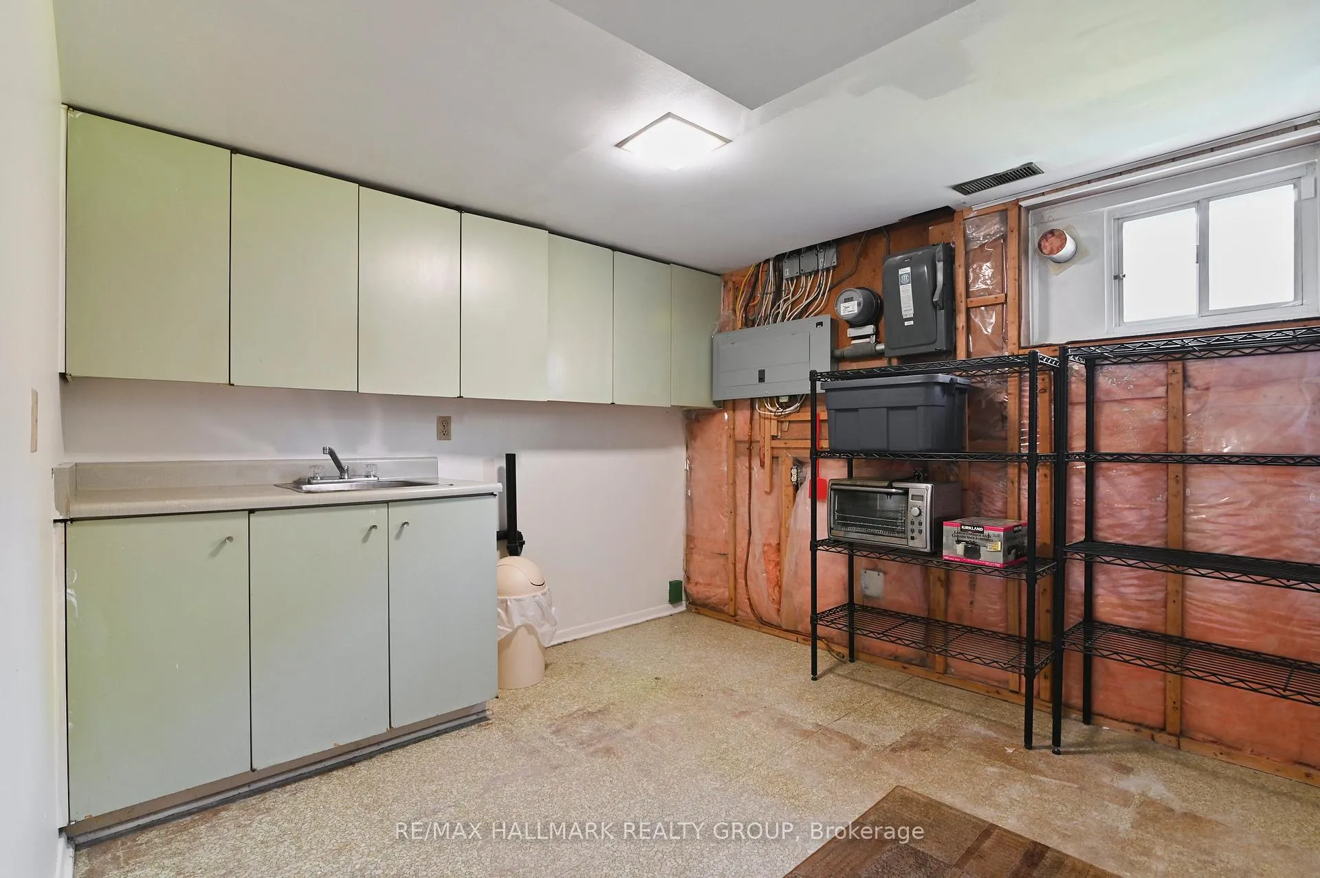 Photo 31 of 401 Richardson Avenue, Ottawa, Woodroffe — HOMEH