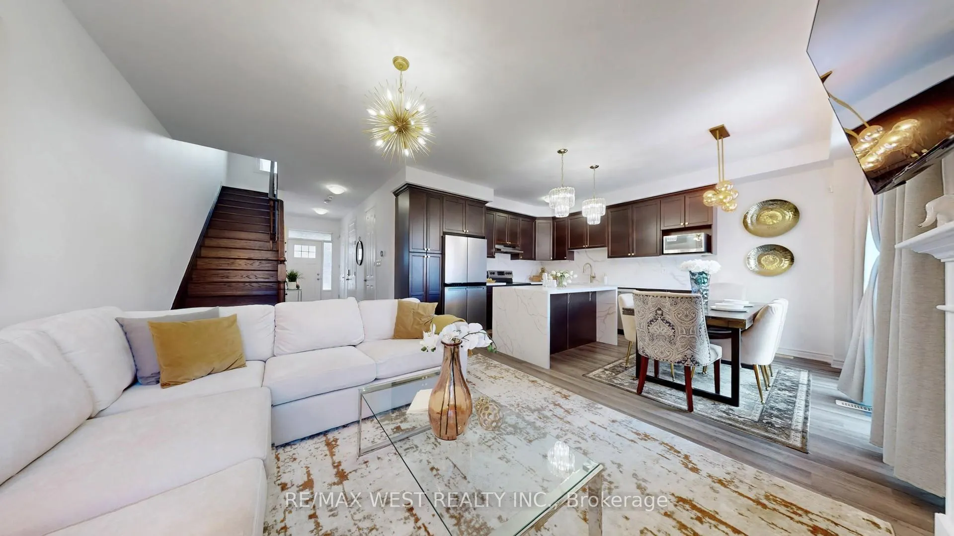 Photo 7 of 902 Sumac Crescent, Milton, Cobban — HOMEH