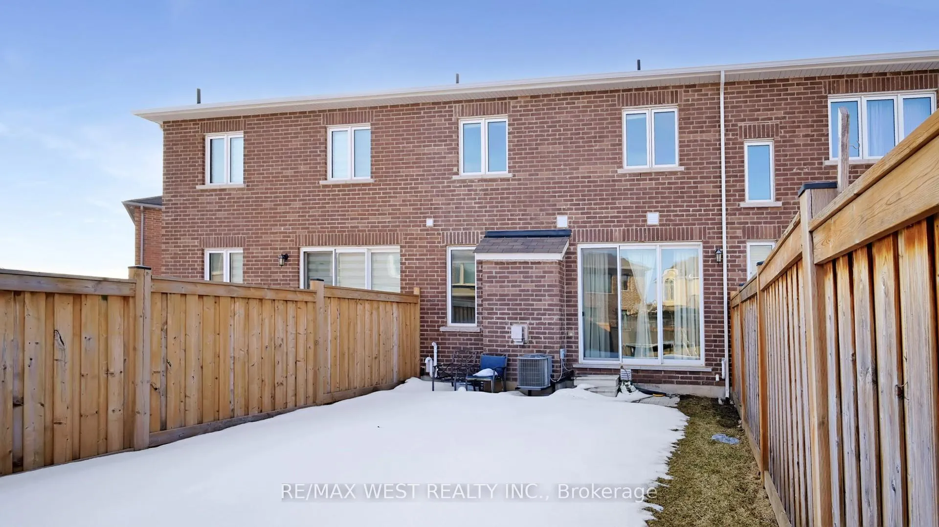 Photo 47 of 902 Sumac Crescent, Milton, Cobban — HOMEH
