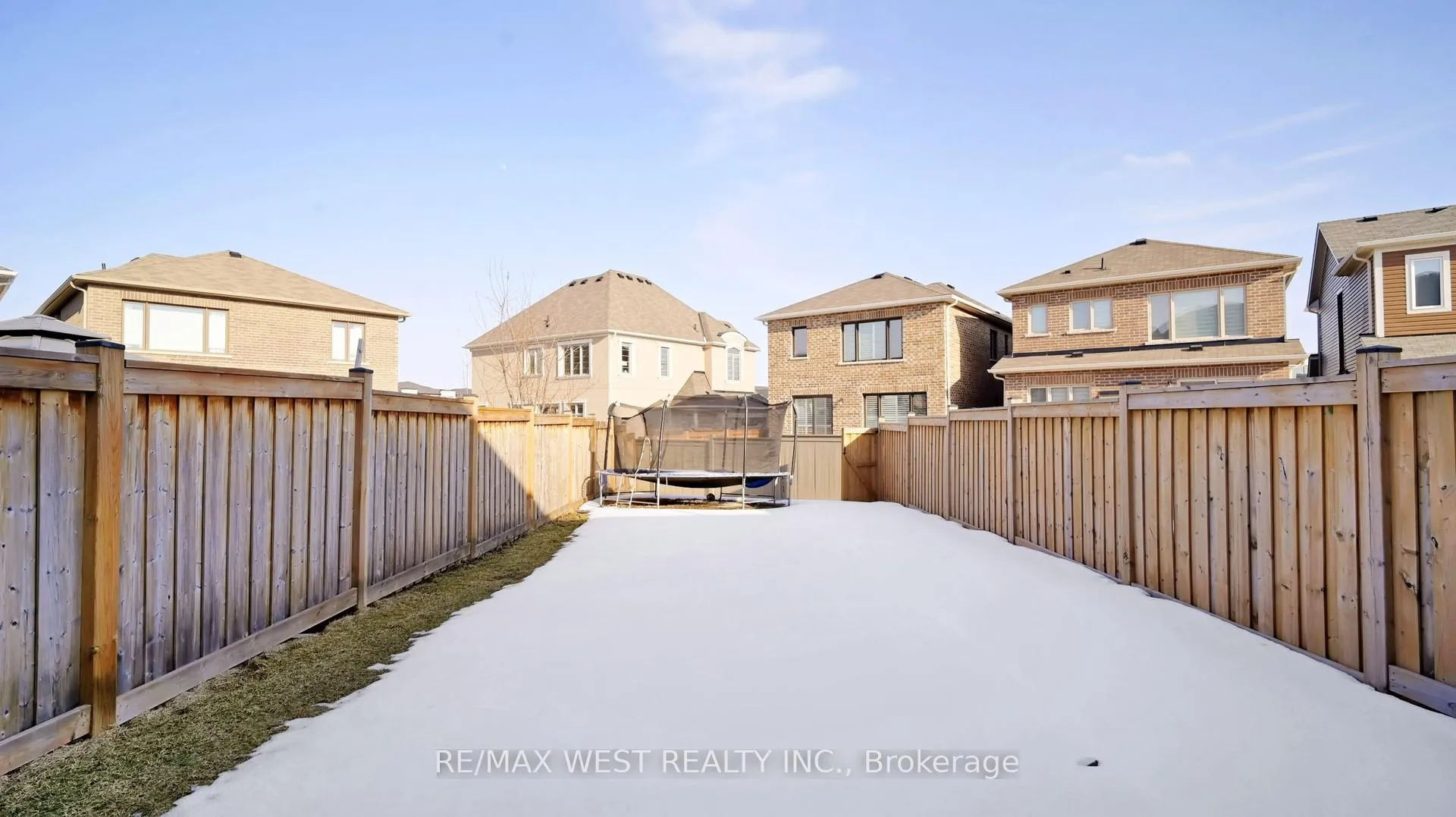 Photo 48 of 902 Sumac Crescent, Milton, Cobban — HOMEH