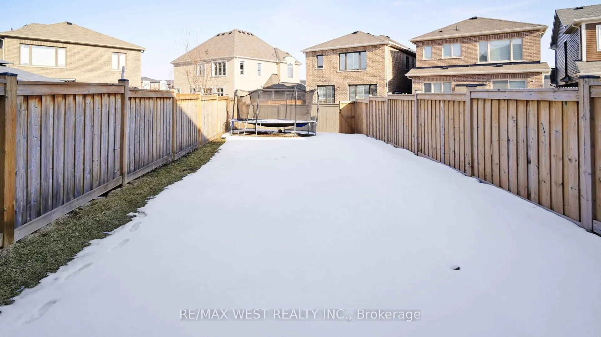 Photo 49 of 902 Sumac Crescent, Milton, Cobban — HOMEH