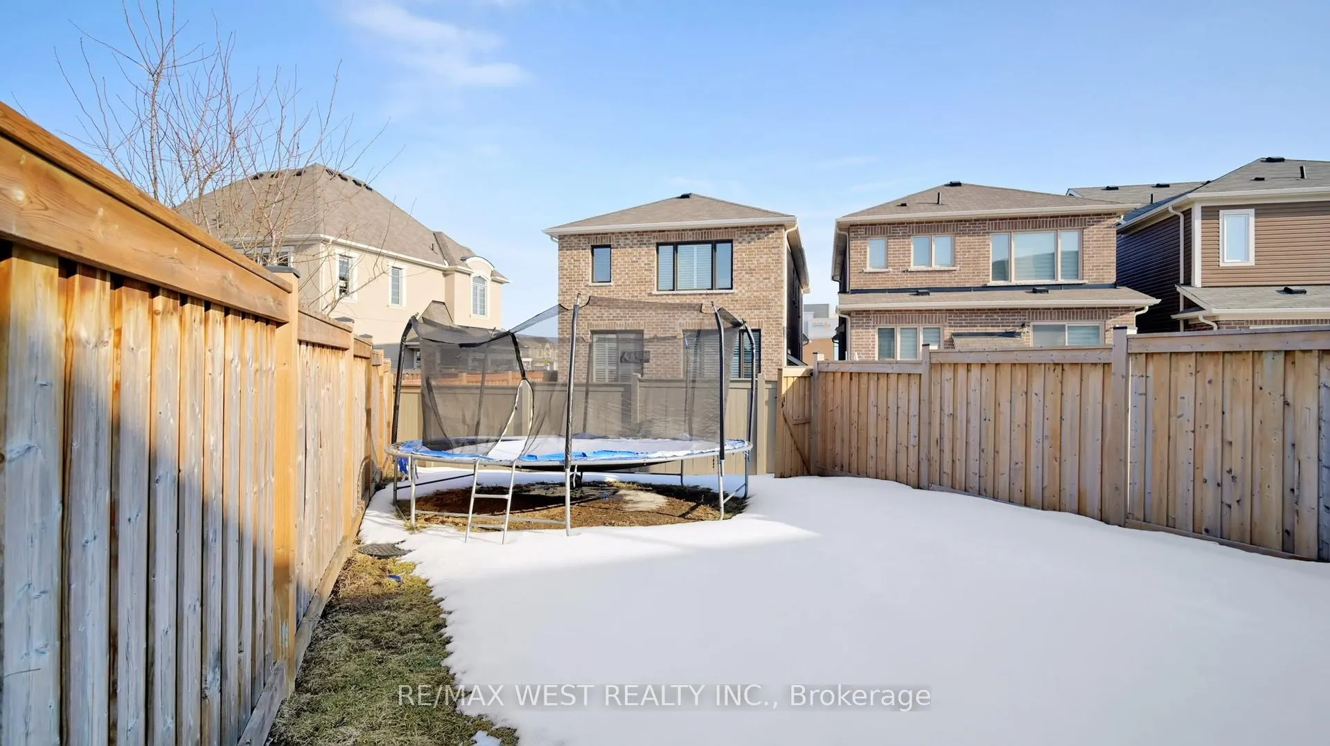 Photo 50 of 902 Sumac Crescent, Milton, Cobban — HOMEH
