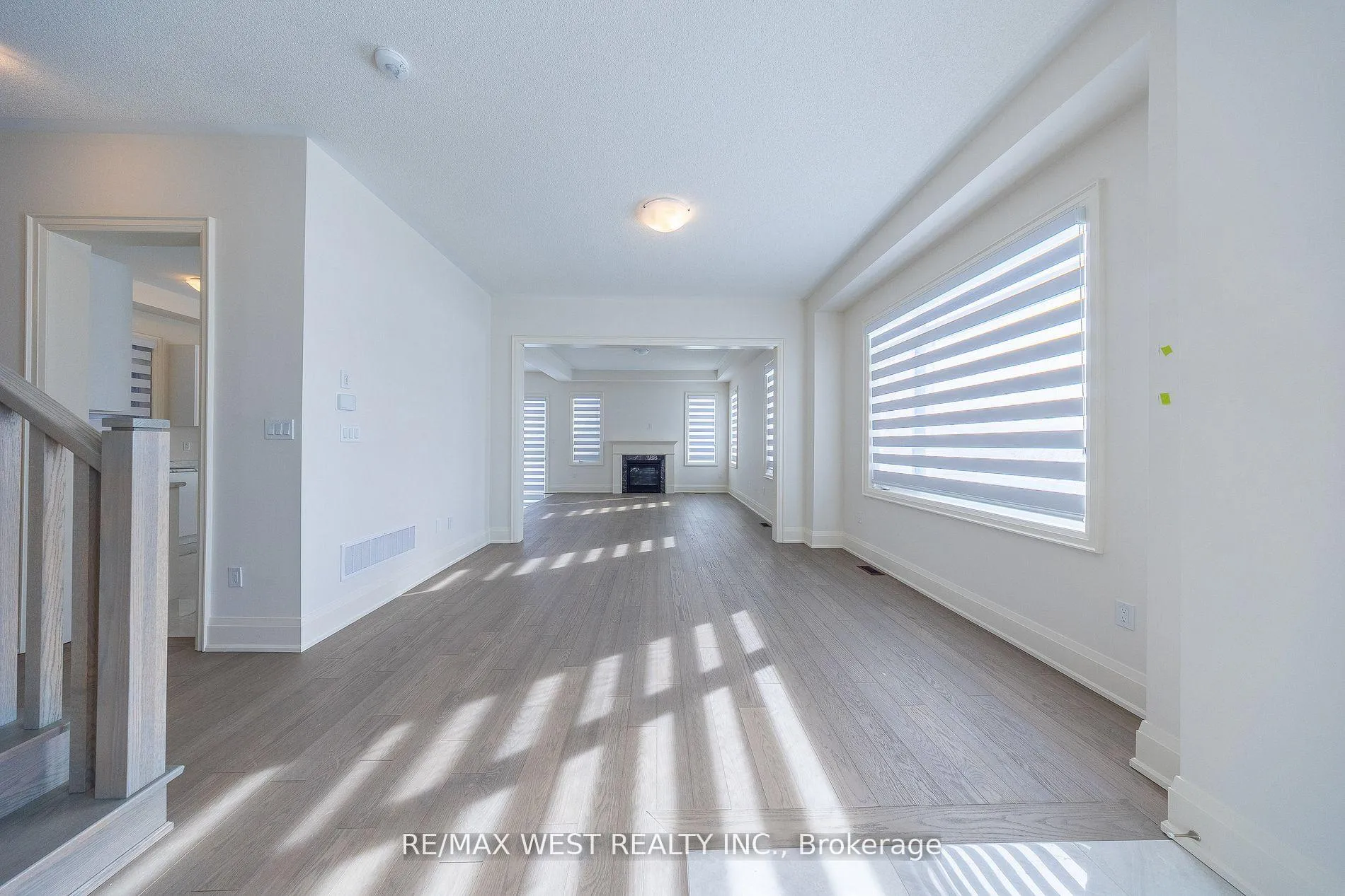 Photo 6 of 2215 Crystal Drive, Oshawa, Kedron — HOMEH