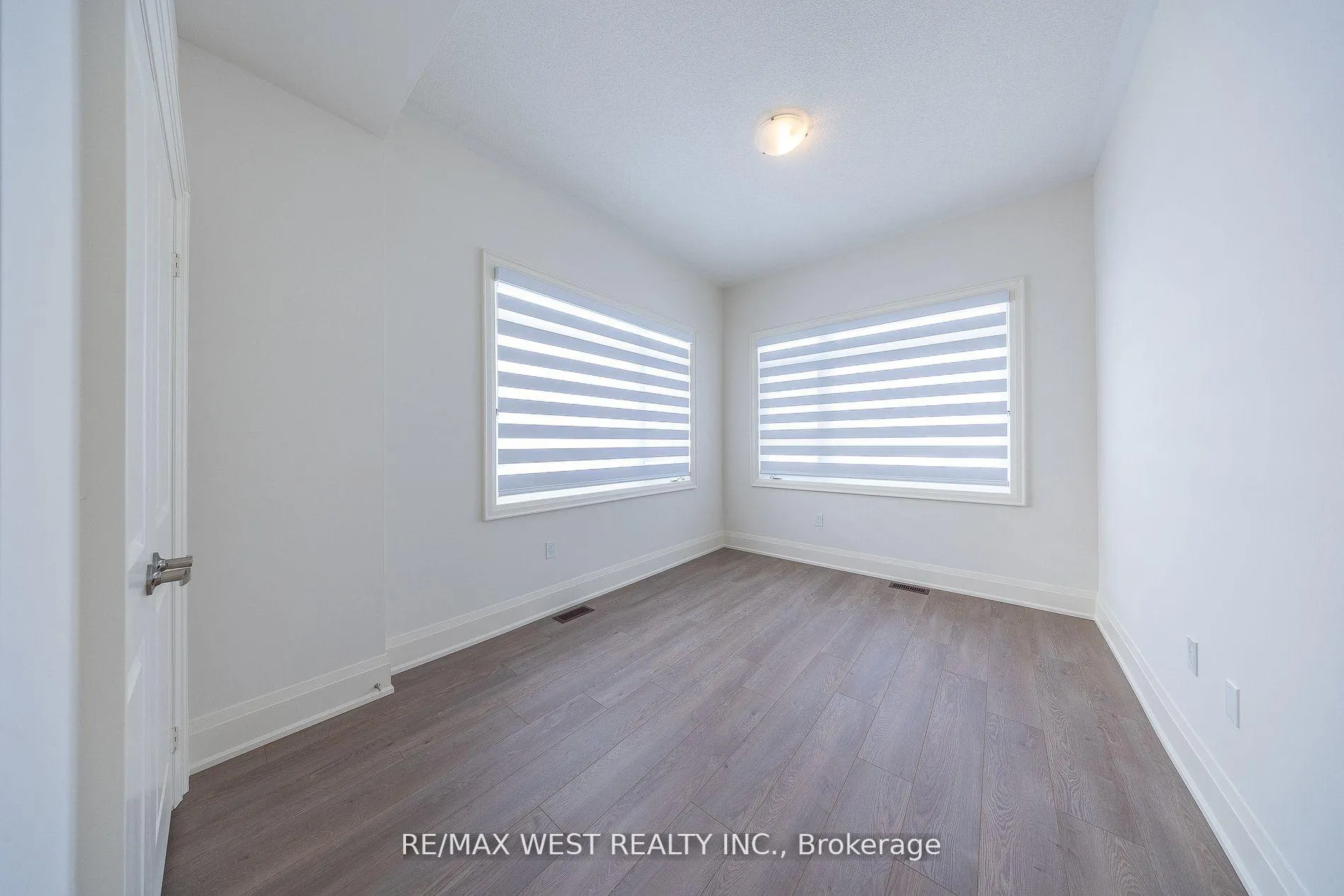 Photo 29 of 2215 Crystal Drive, Oshawa, Kedron — HOMEH