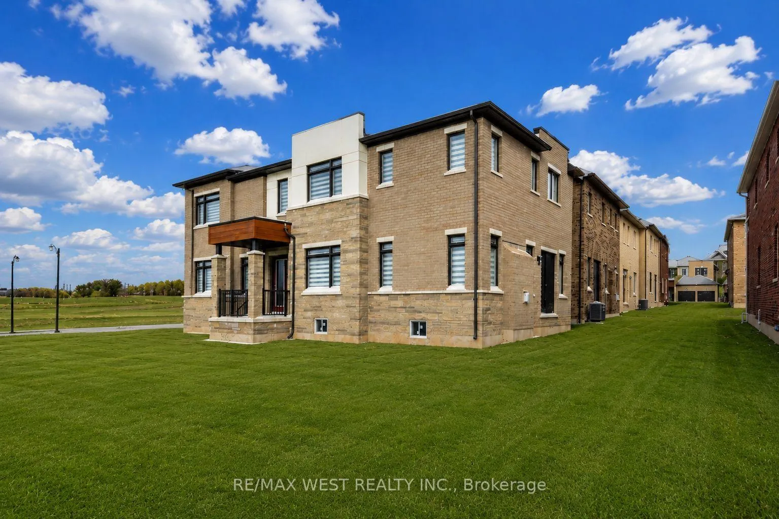 Photo 37 of 2215 Crystal Drive, Oshawa, Kedron — HOMEH