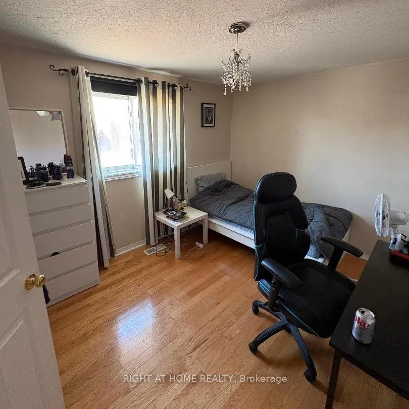Photo 9 of 176 Starwood Drive, Guelph, Grange Road — HOMEH