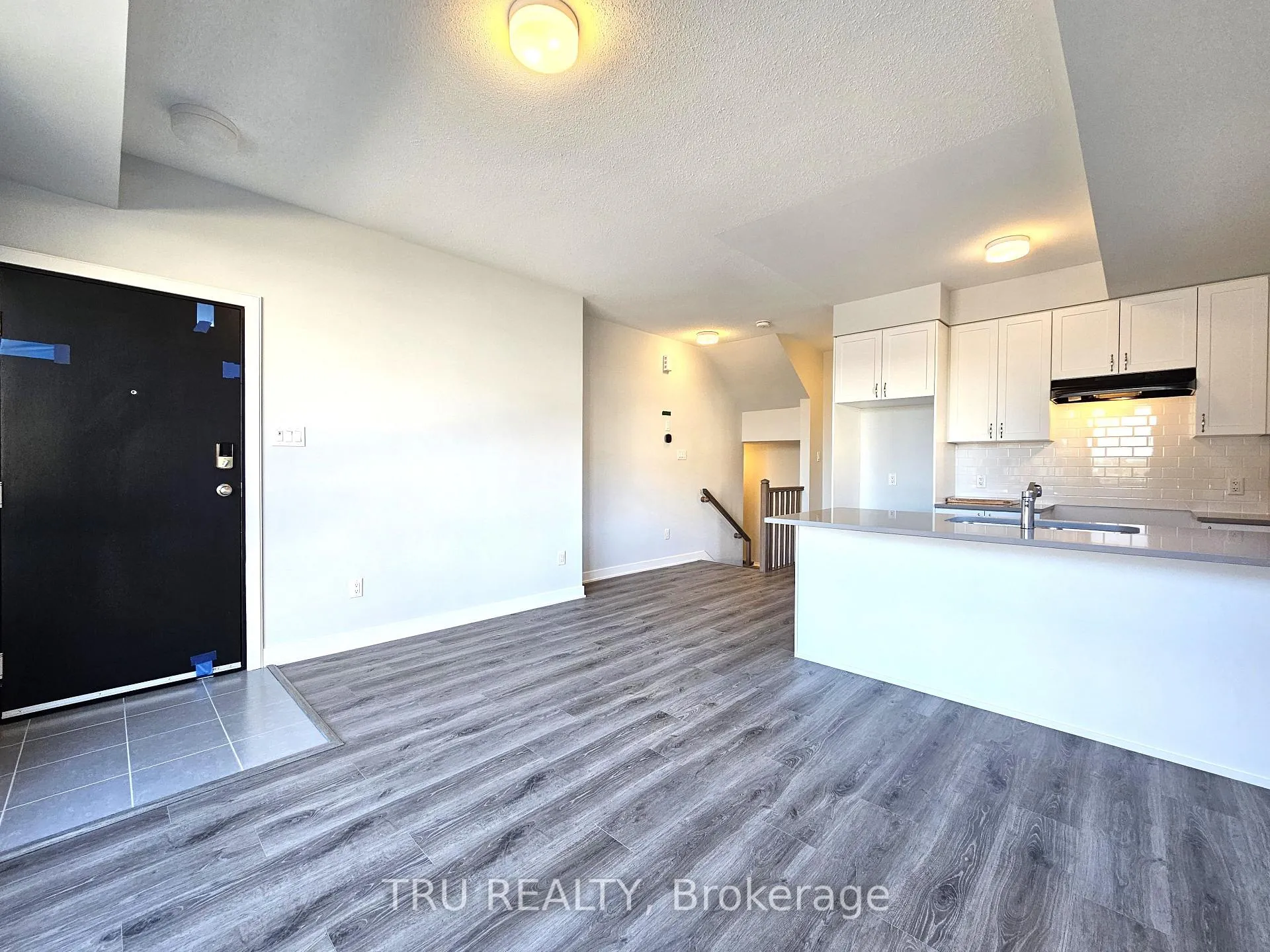 Photo 9 of 630 Mishi Private, Ottawa, CFB Rockcliffe and Area — HOMEH