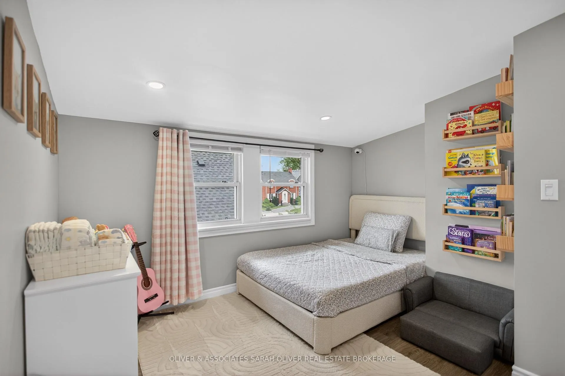 Photo 24 of 24 Third Avenue, St. Thomas — HOMEH