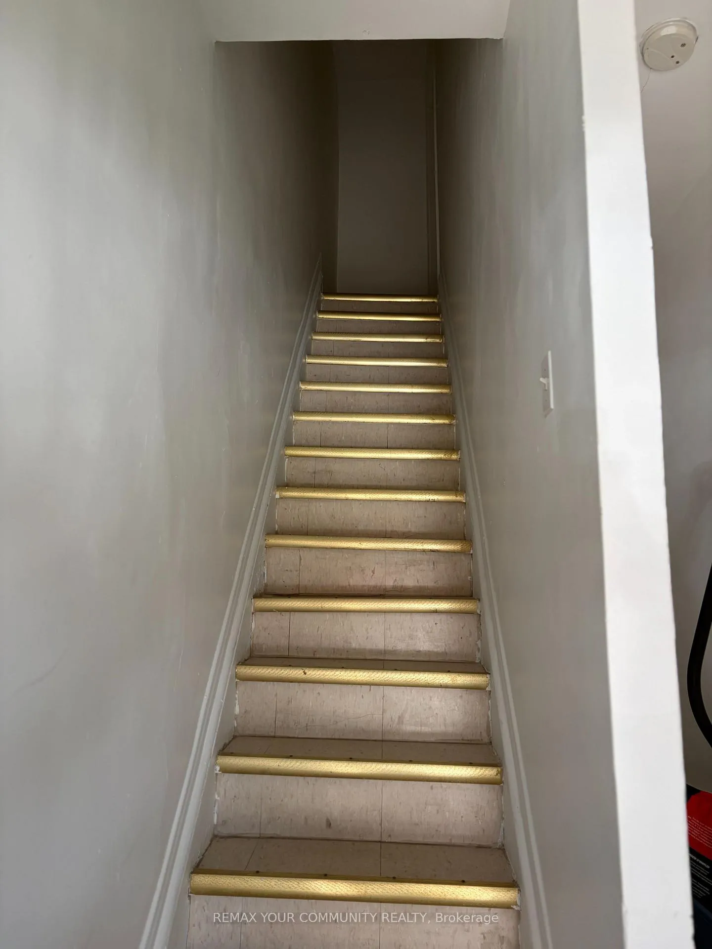 Photo 2 of 214 Earlscourt Avenue, Toronto, Corso Italia-Davenport — HOMEH