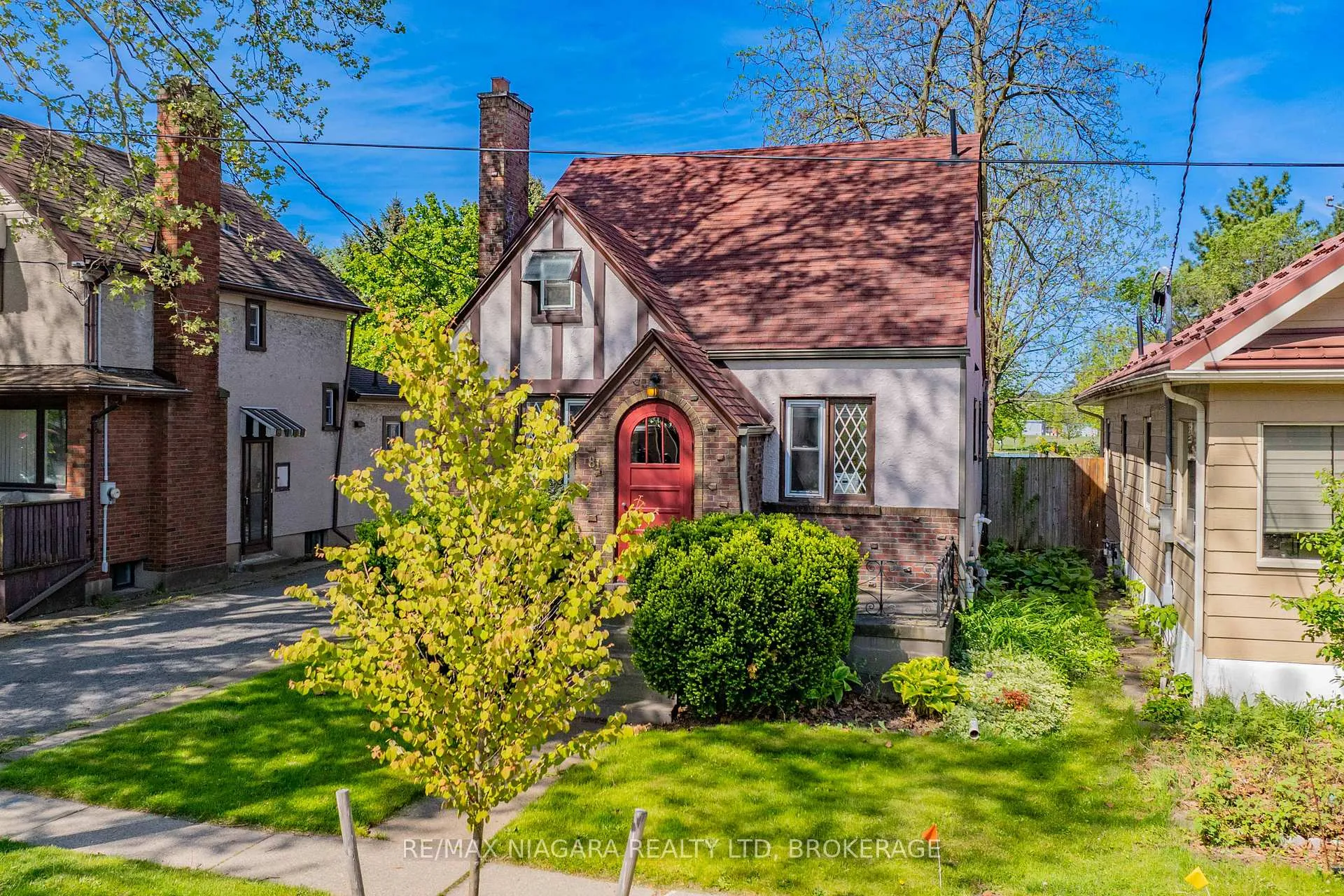 Front of 81 Woodland Avenue