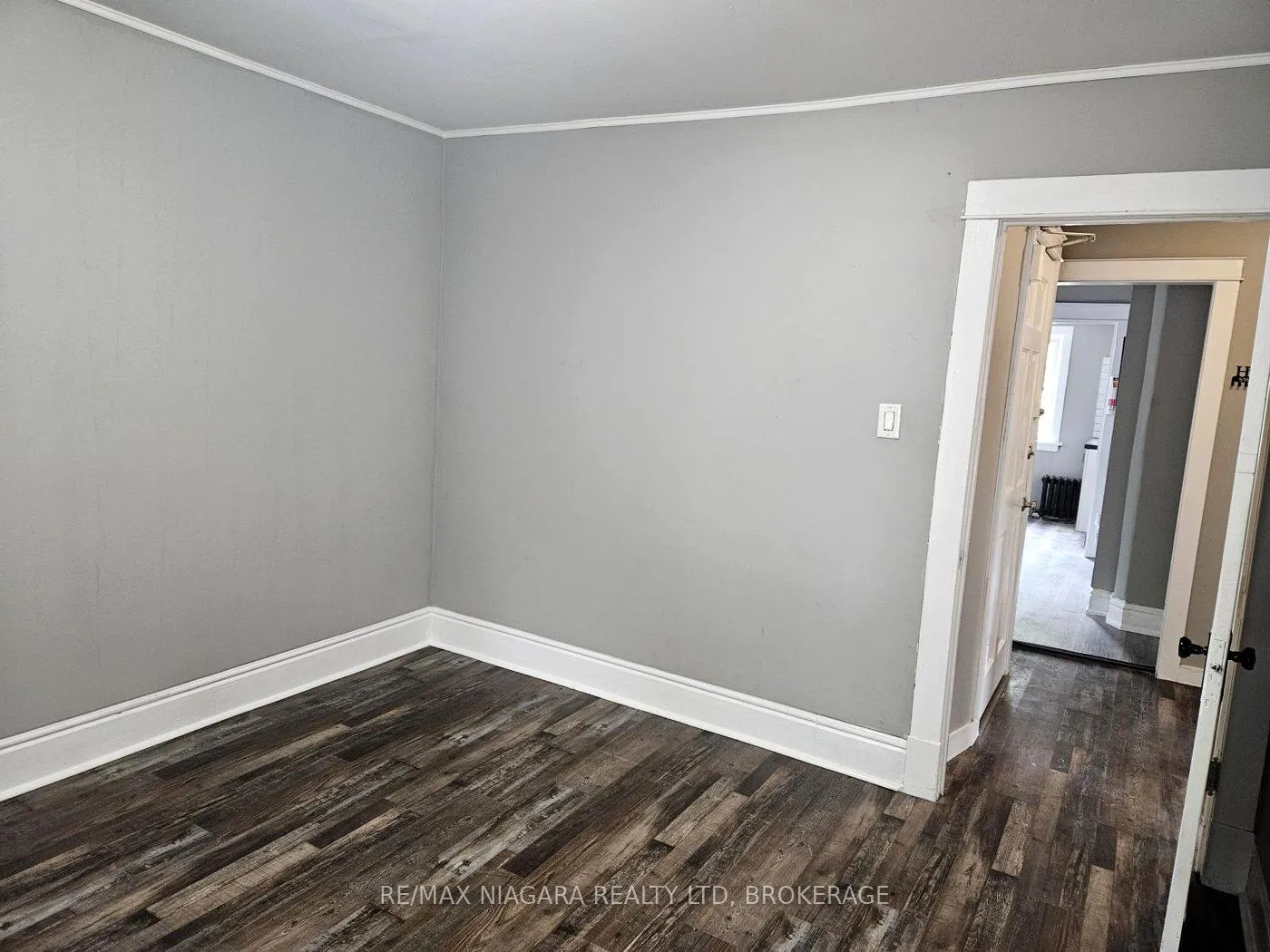 Photo 10 of Unit 2, 23 Avenue Place, Welland, Welland Downtown — HOMEH
