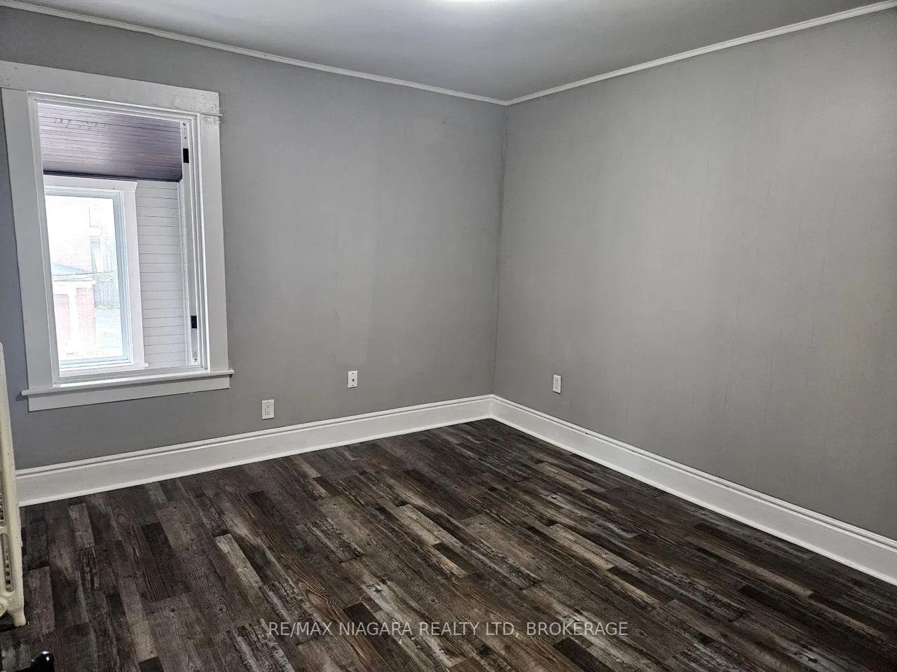 Photo 11 of Unit 2, 23 Avenue Place, Welland, Welland Downtown — HOMEH