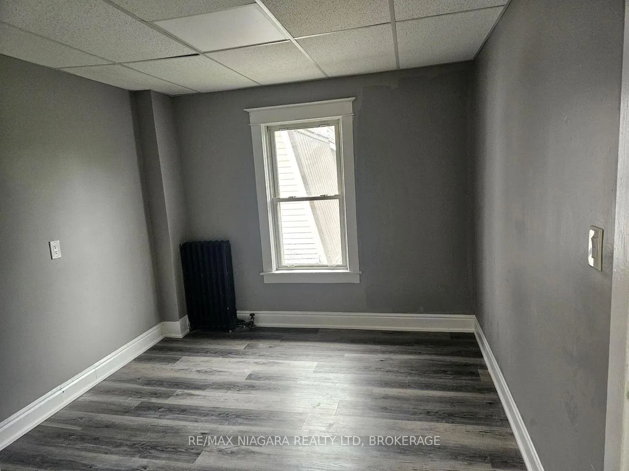 Photo 12 of Unit 2, 23 Avenue Place, Welland, Welland Downtown — HOMEH