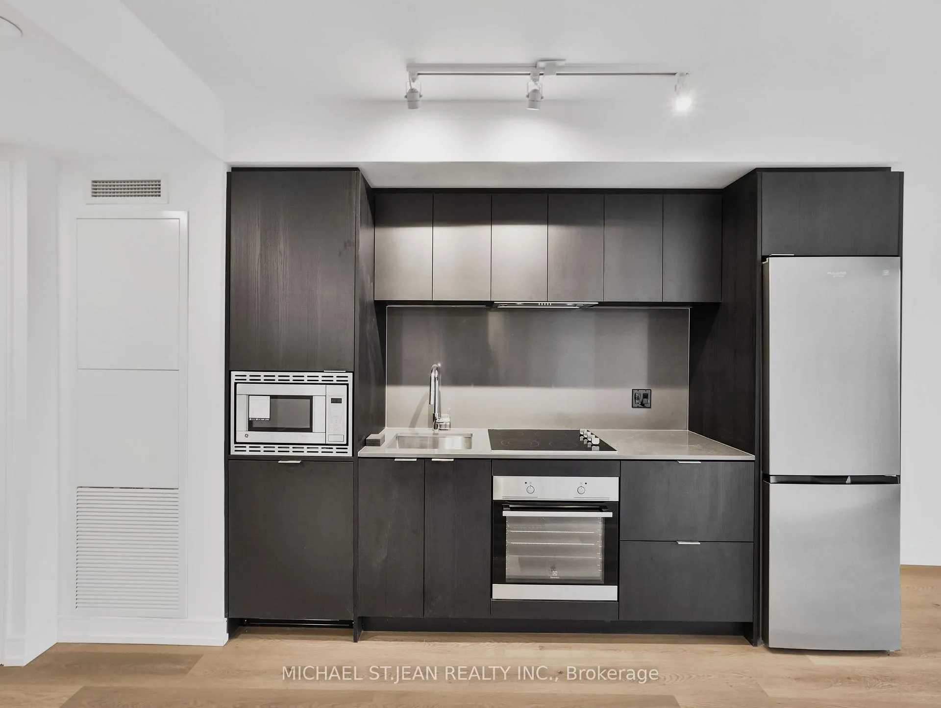 Photo 15 of Unit 726, 1 Jarvis Street, Hamilton, Beasley — HOMEH