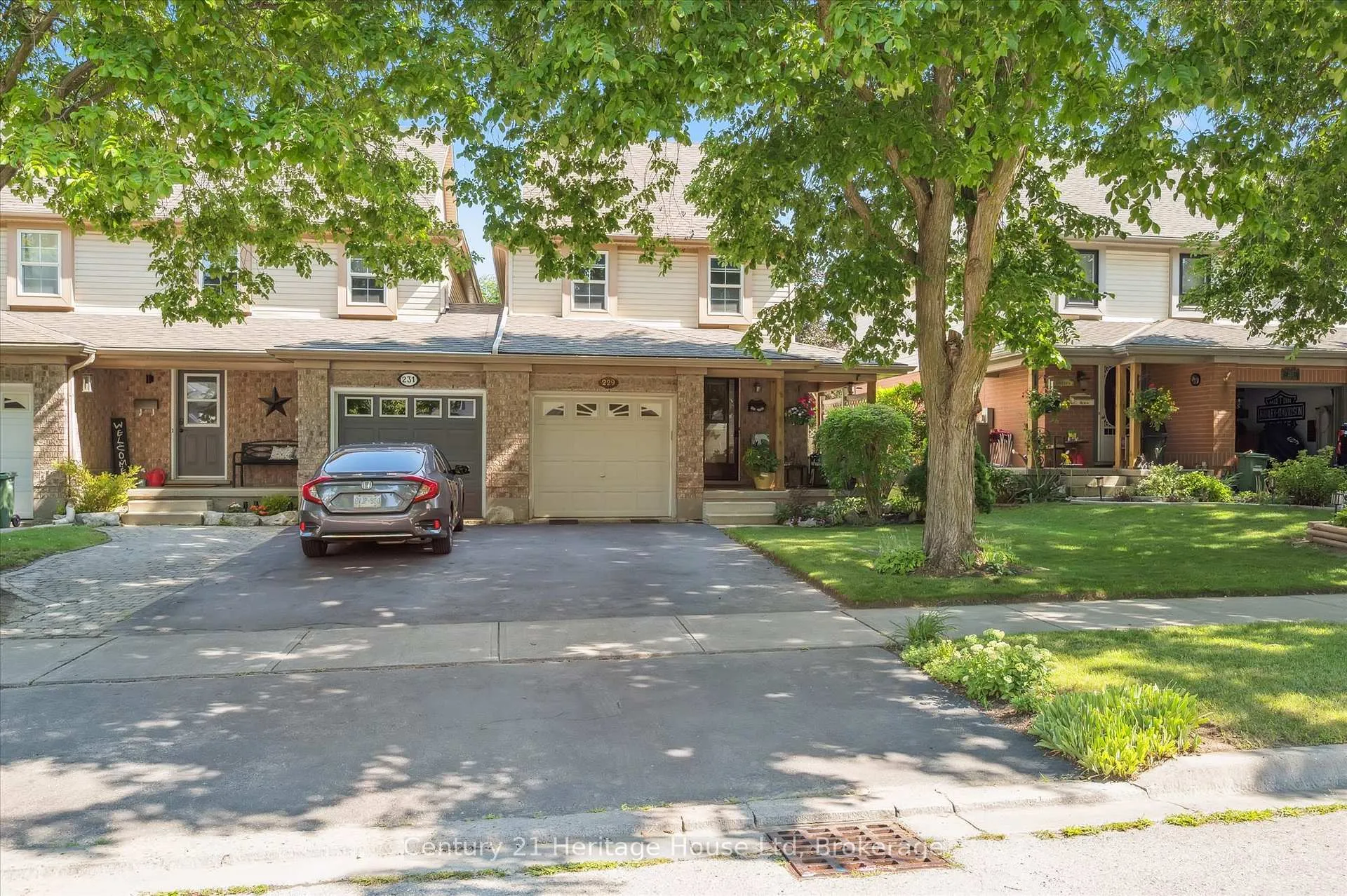 Photo 2 of 229 Silurian Drive, Guelph, Grange Road — HOMEH
