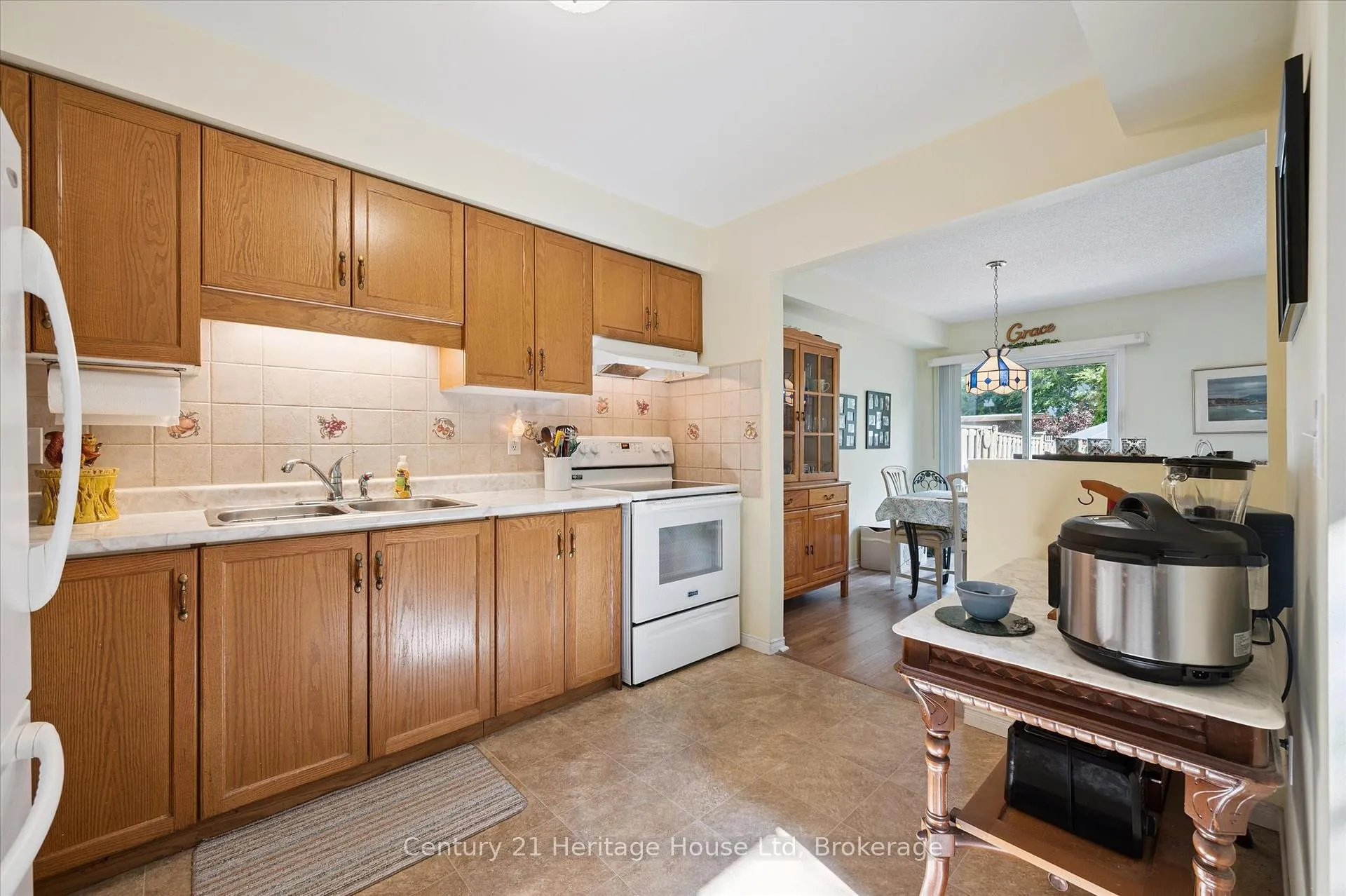 Photo 17 of 229 Silurian Drive, Guelph, Grange Road — HOMEH