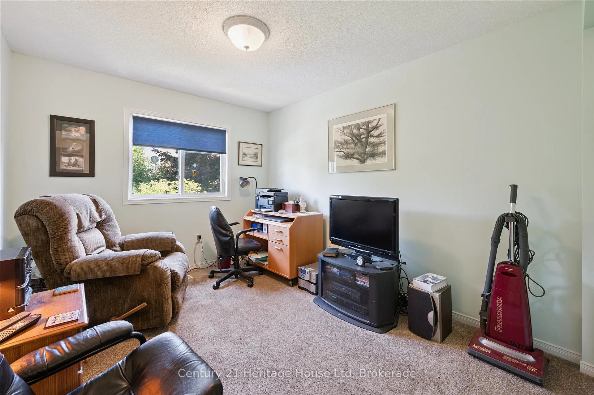 Photo 22 of 229 Silurian Drive, Guelph, Grange Road — HOMEH
