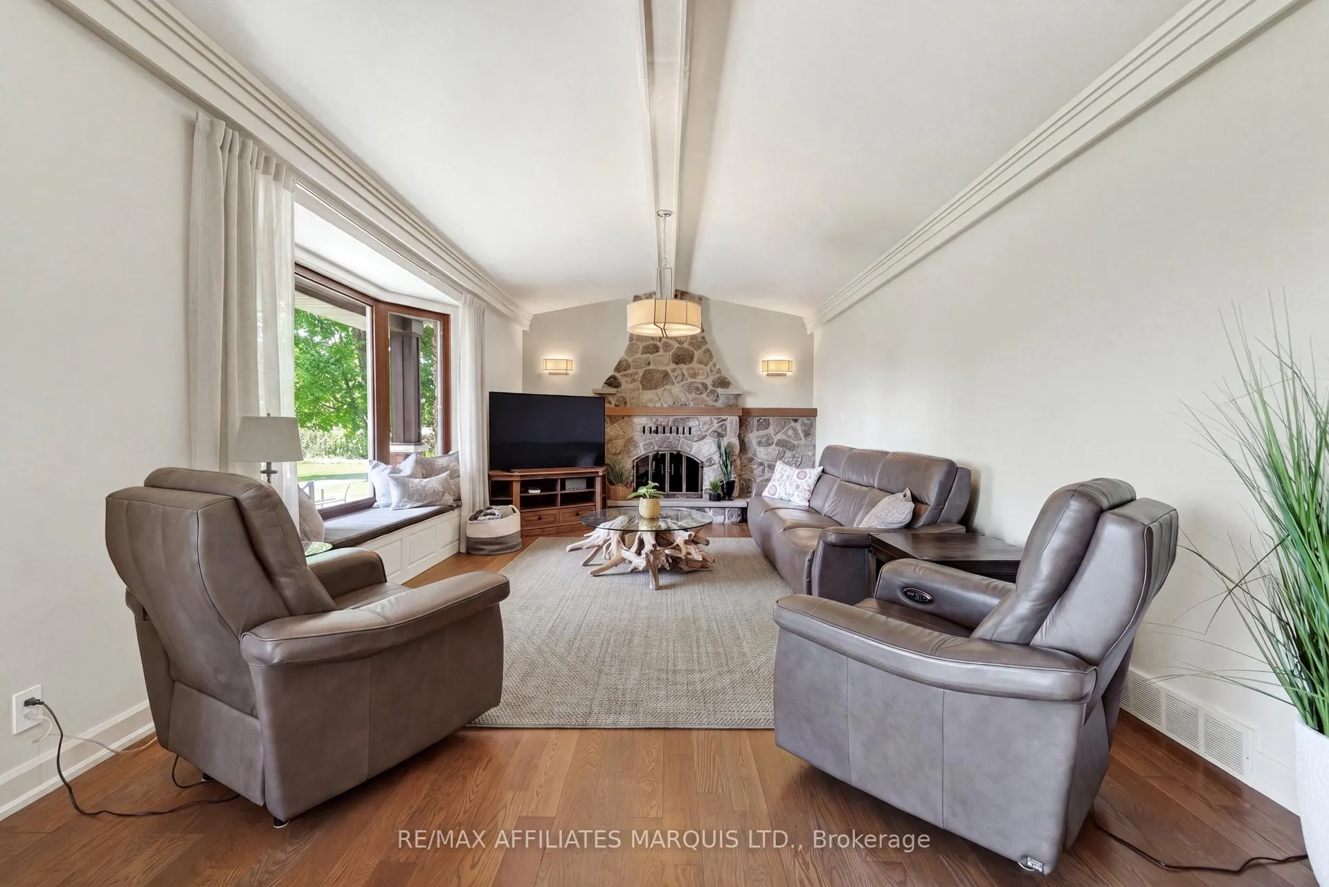 Photo 17 of 18521 County Road 19, South Glengarry, South Glengarry (Charlottenburgh) Twp — HOMEH