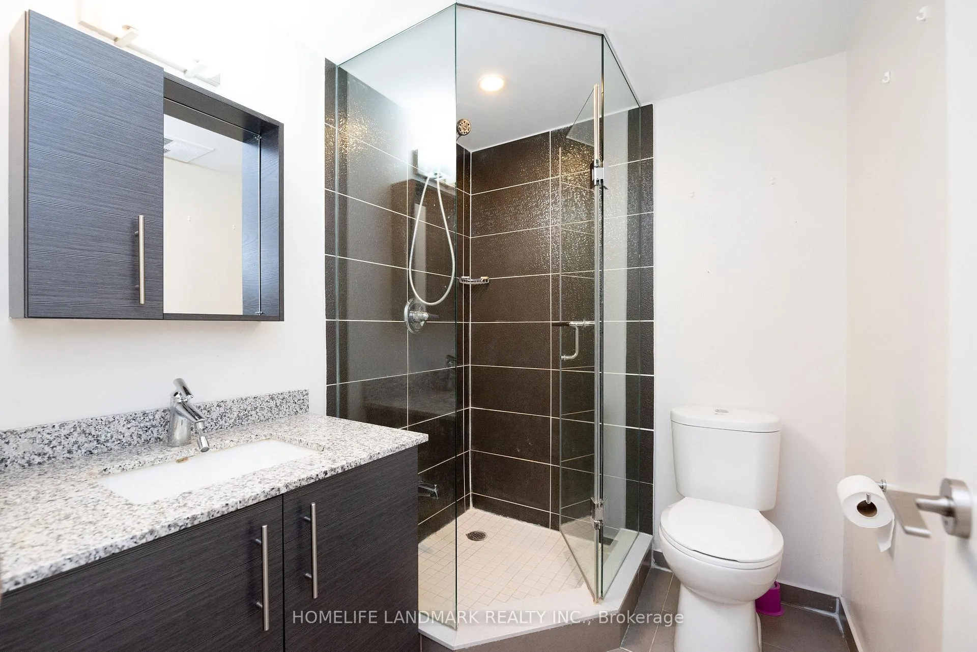 Photo 4 of 319 South Park Road, Markham, Commerce Valley — HOMEH