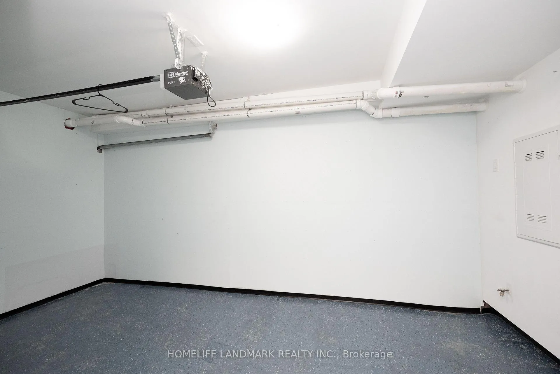 Photo 8 of 319 South Park Road, Markham, Commerce Valley — HOMEH