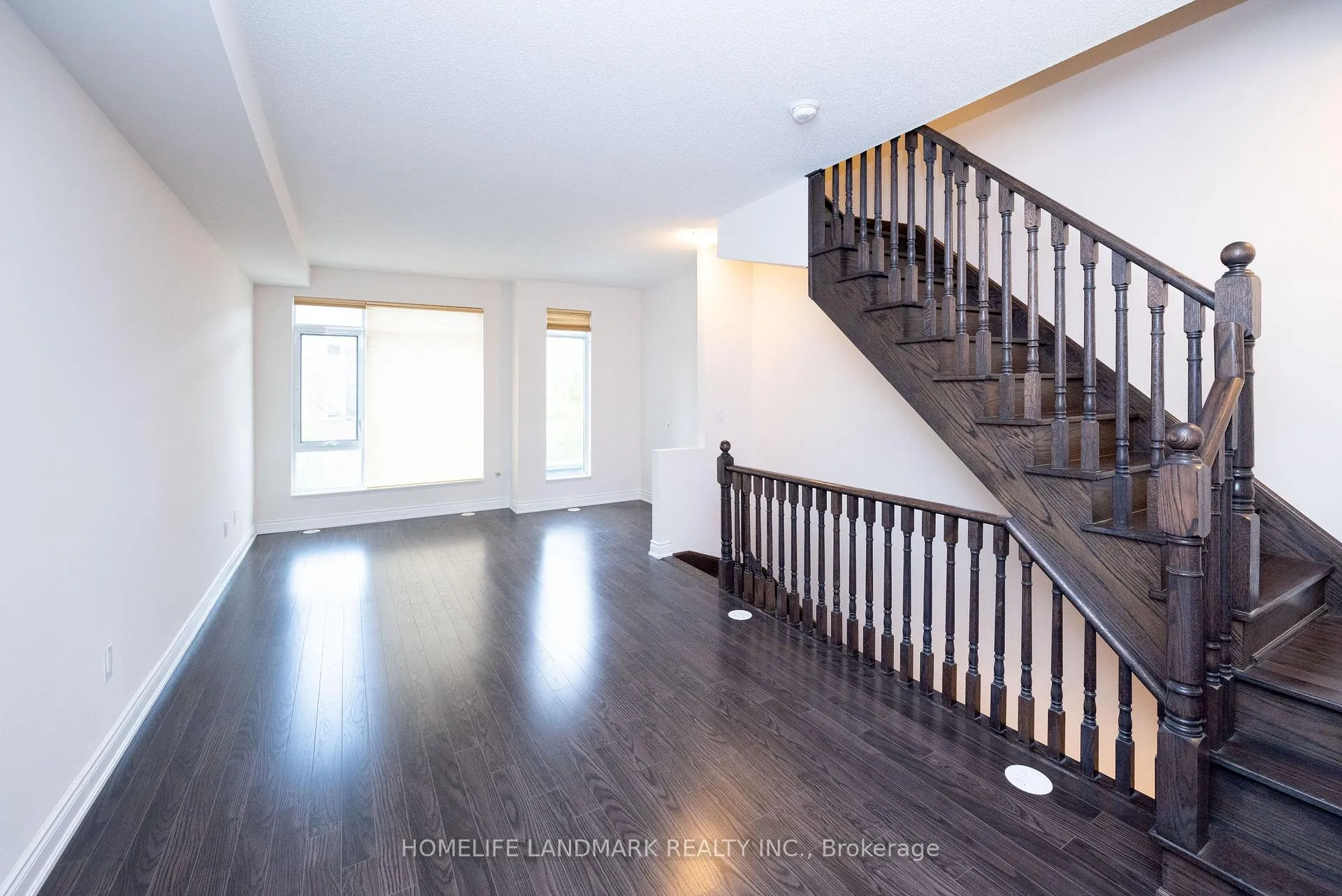 Photo 10 of 319 South Park Road, Markham, Commerce Valley — HOMEH