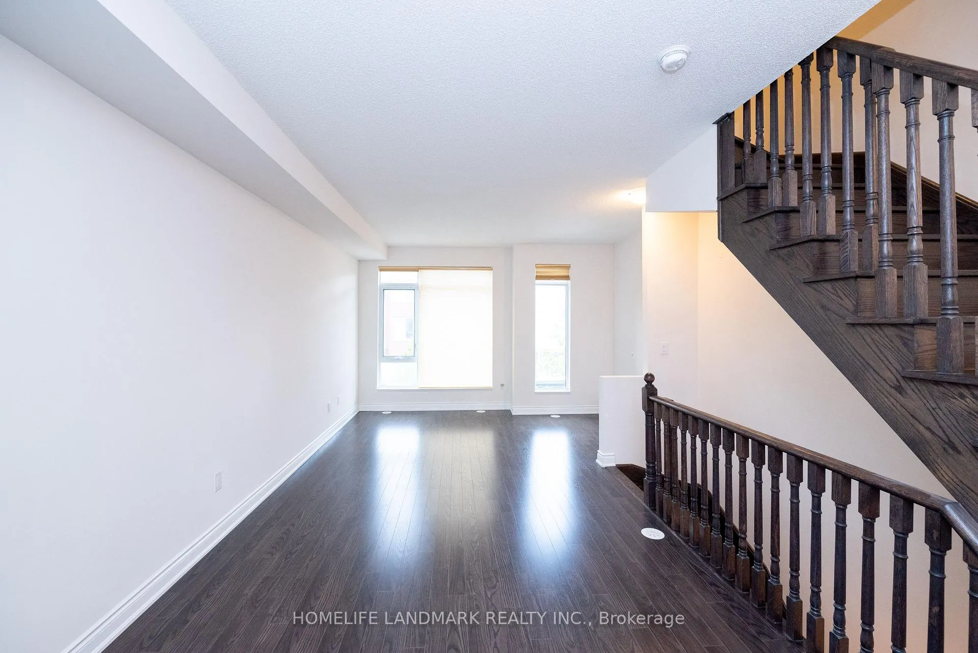 Photo 12 of 319 South Park Road, Markham, Commerce Valley — HOMEH