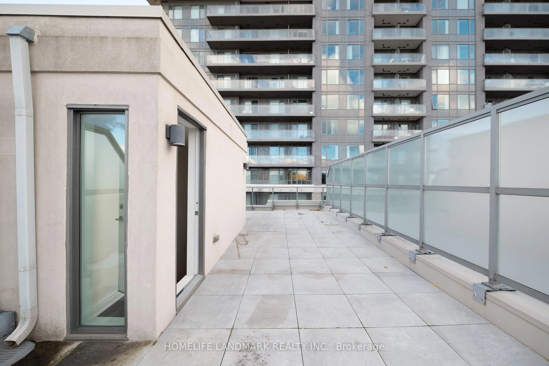 Photo 31 of 319 South Park Road, Markham, Commerce Valley — HOMEH