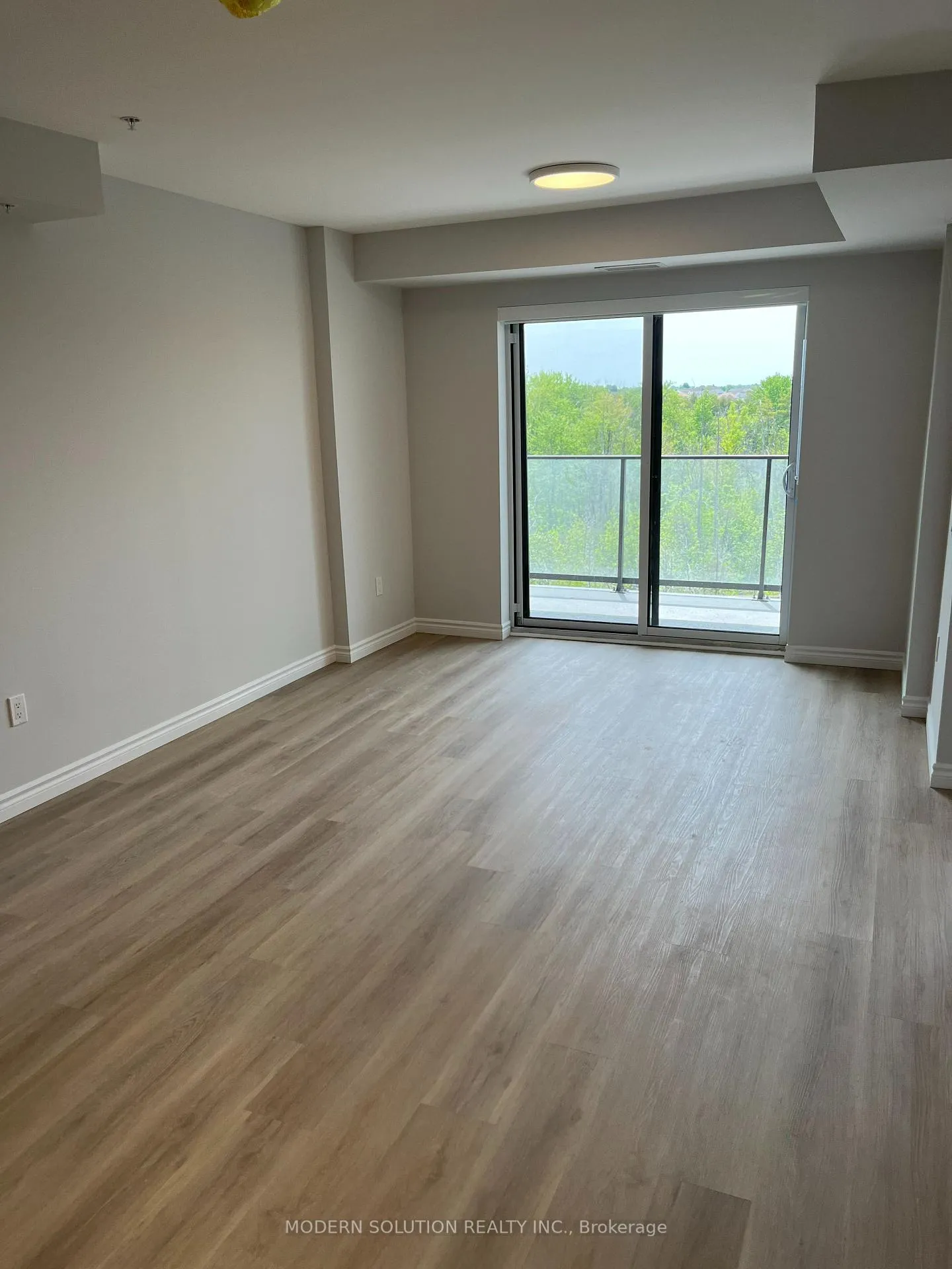 Photo 12 of Unit 806, 425 Watson Parkway N, Guelph, Grange Road — HOMEH