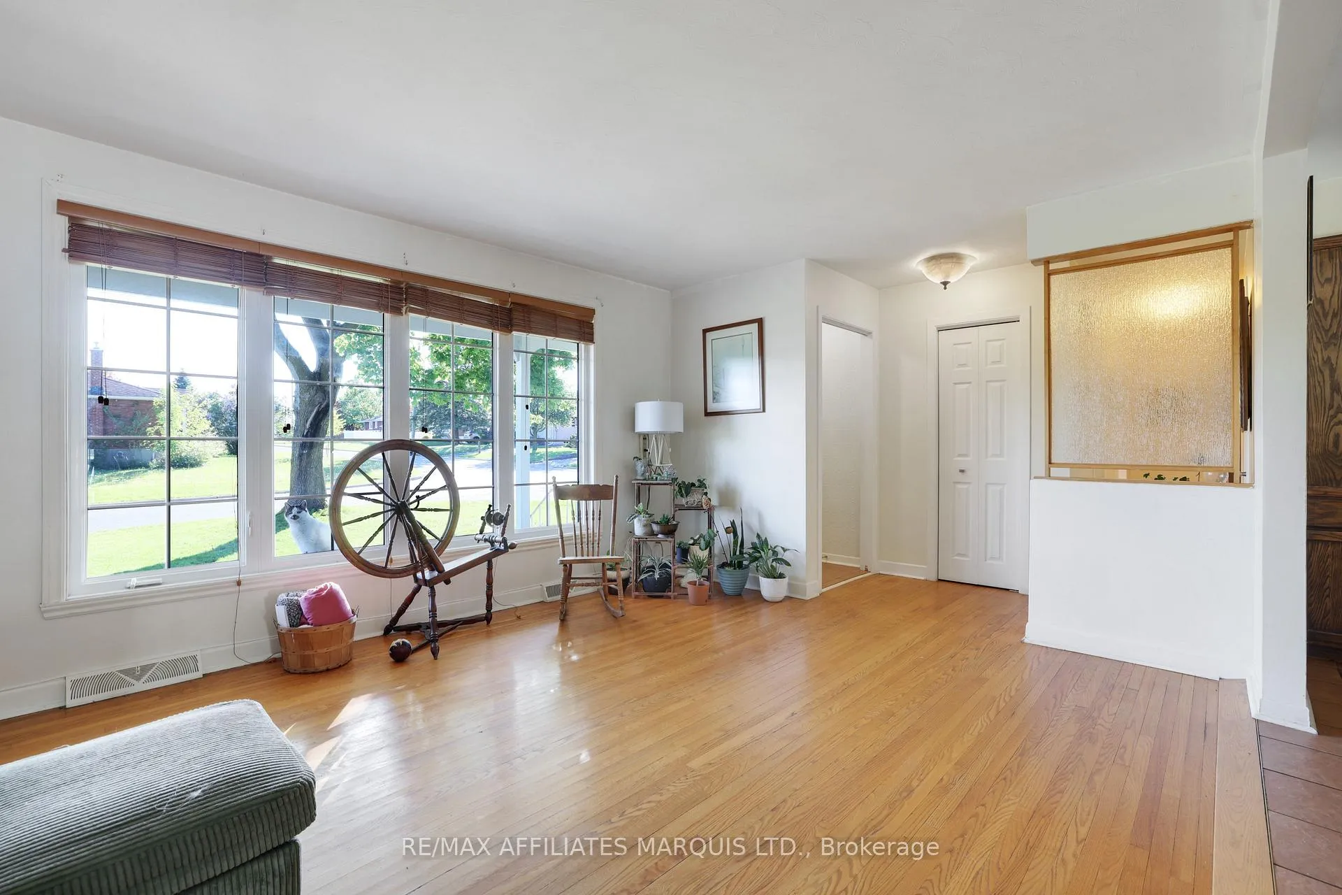 Photo 6 of 428 Bellevue Crescent, Cornwall — HOMEH