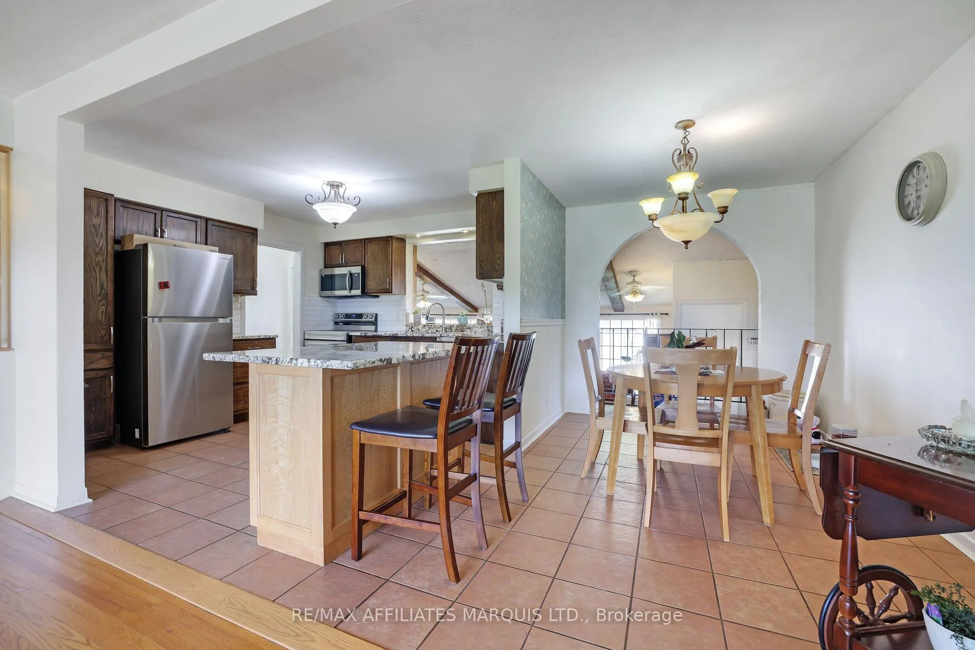Photo 7 of 428 Bellevue Crescent, Cornwall — HOMEH