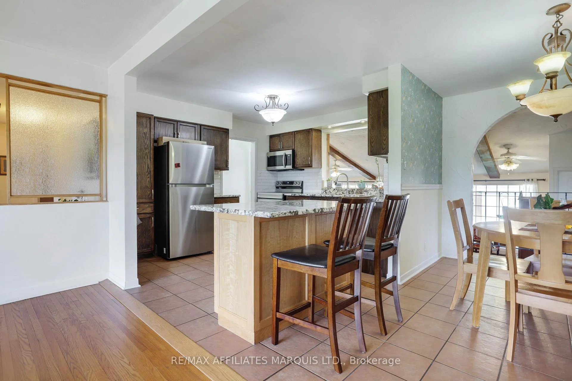 Photo 8 of 428 Bellevue Crescent, Cornwall — HOMEH