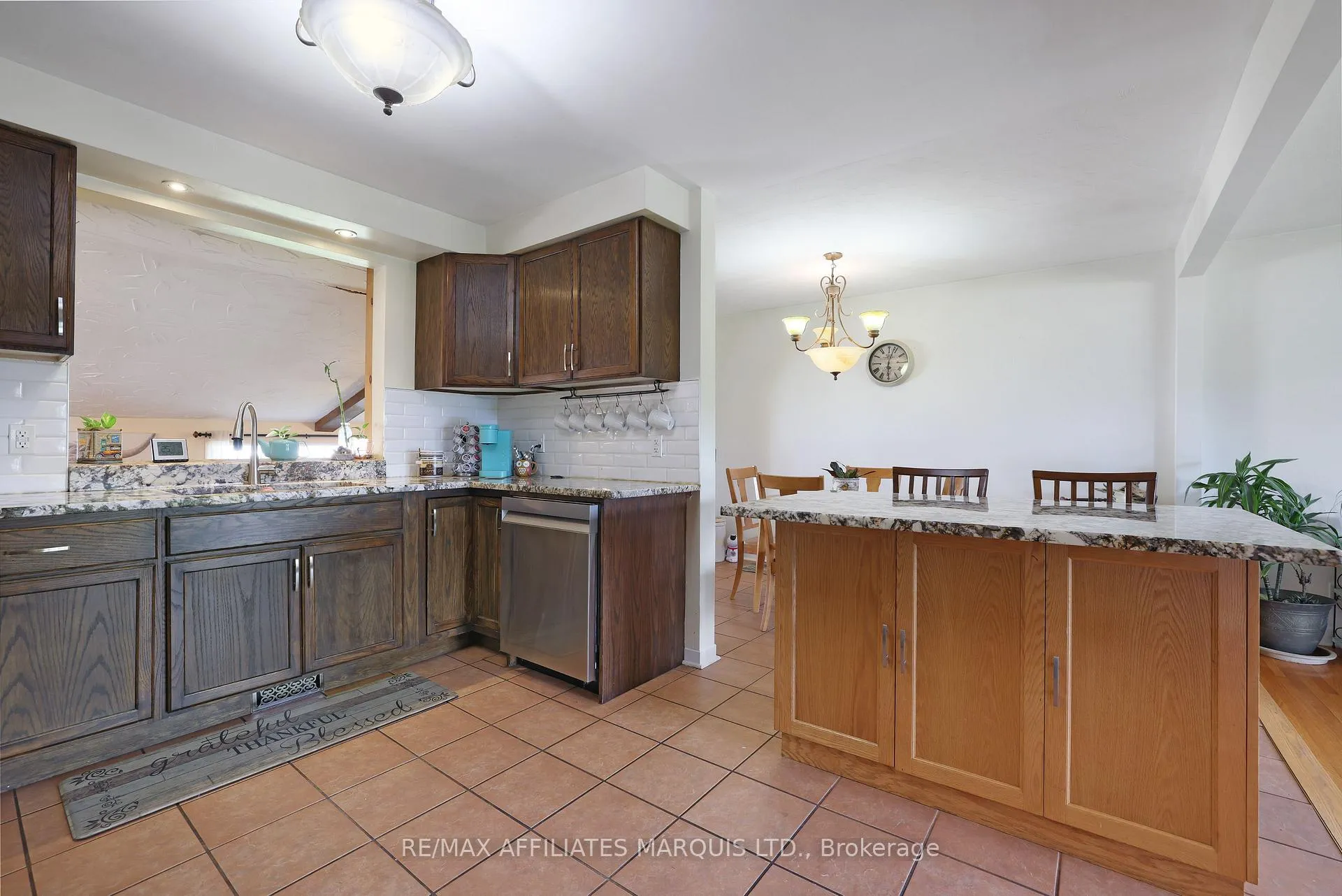 Photo 10 of 428 Bellevue Crescent, Cornwall — HOMEH