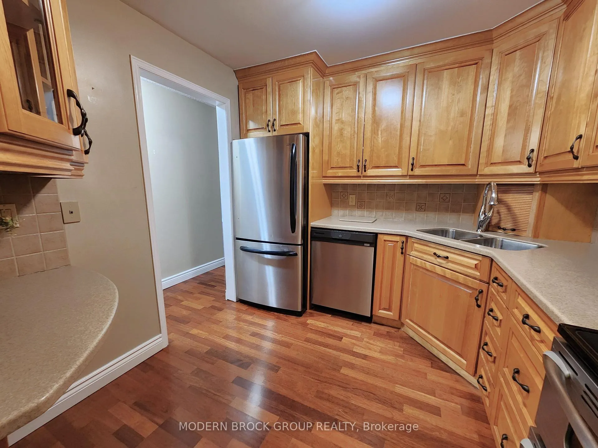 Photo 9 of Unit 110, 820 Laurier Boulevard, Brockville — HOMEH