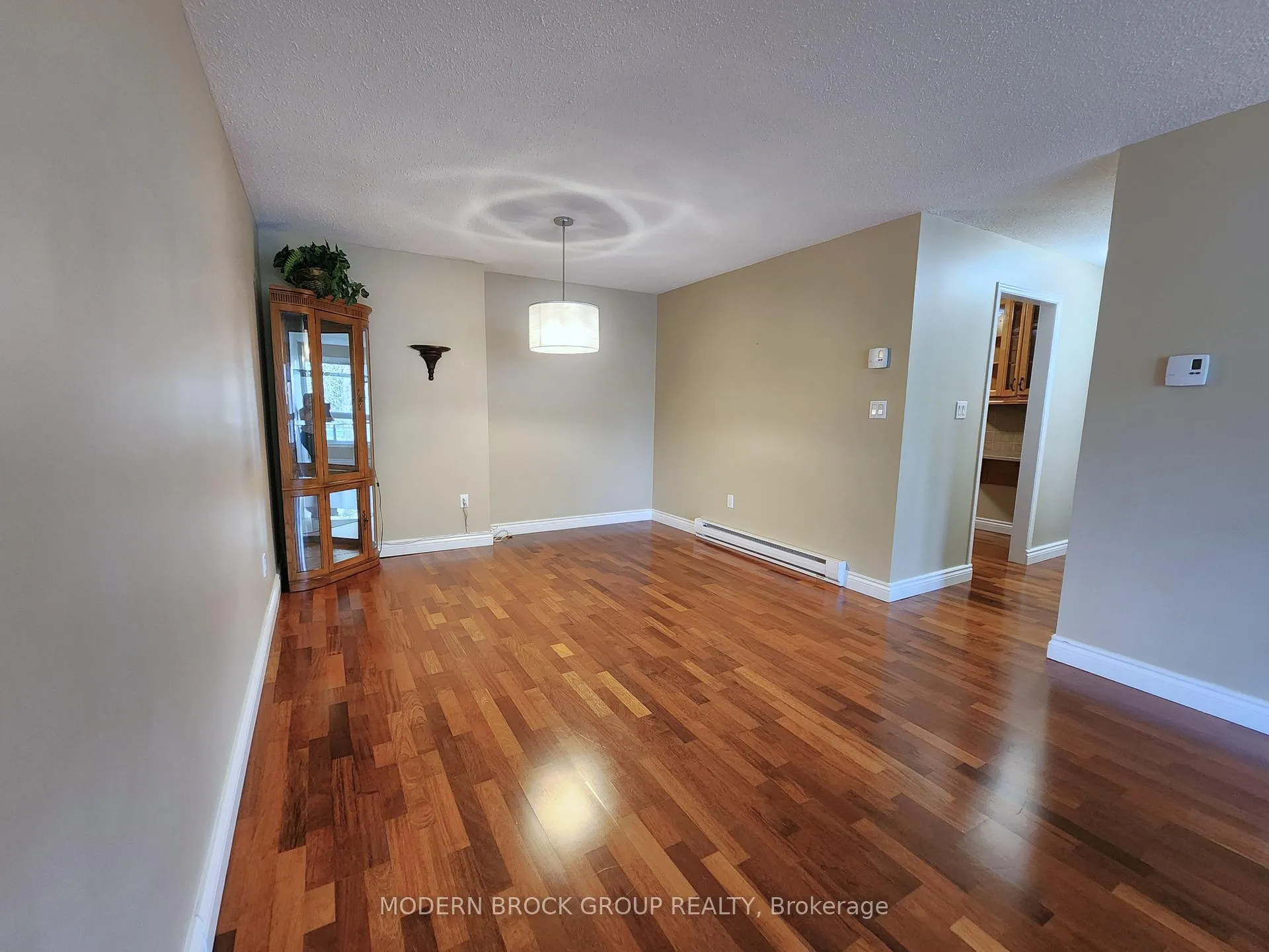 Photo 10 of Unit 110, 820 Laurier Boulevard, Brockville — HOMEH