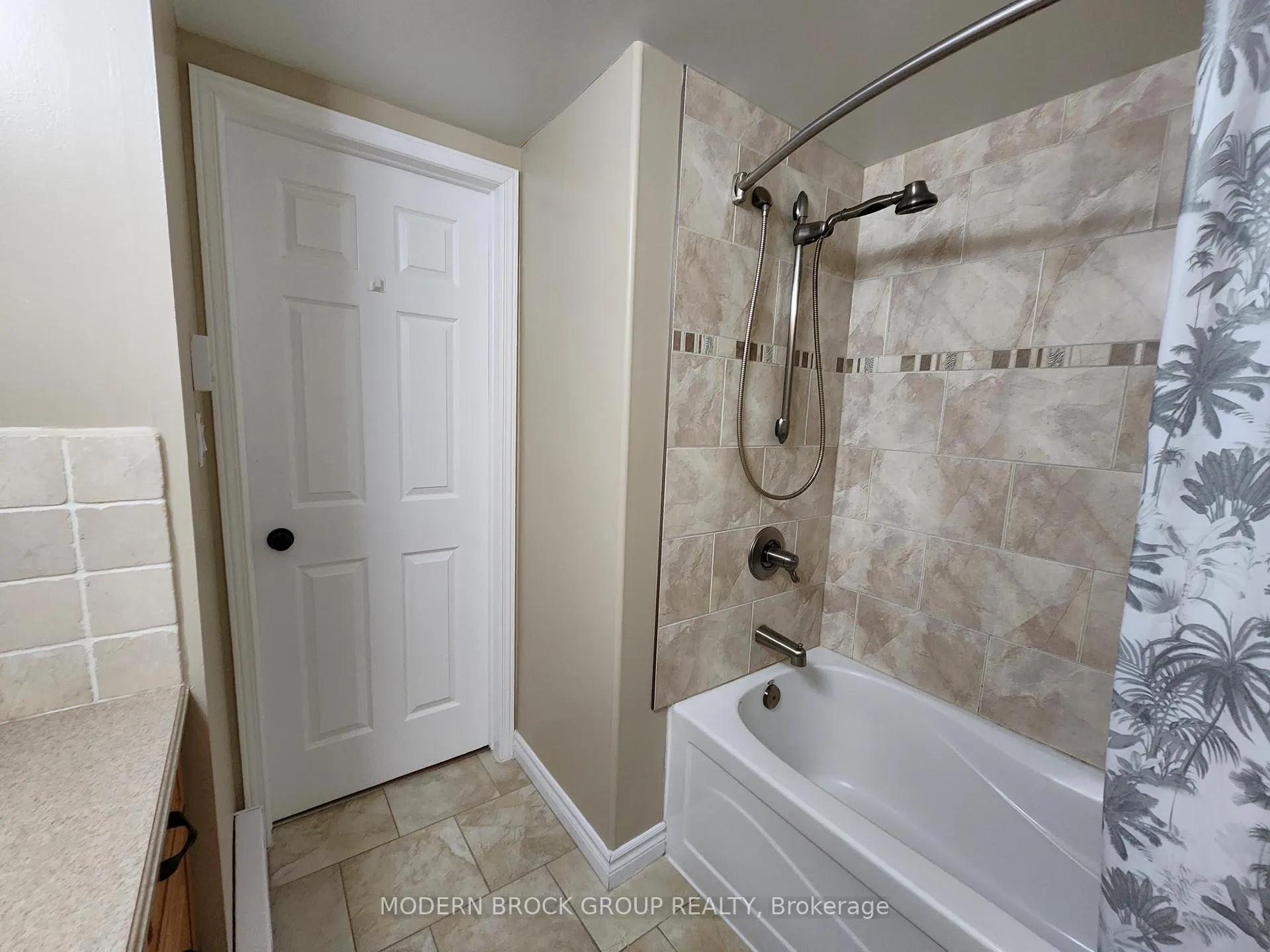 Photo 22 of Unit 110, 820 Laurier Boulevard, Brockville — HOMEH