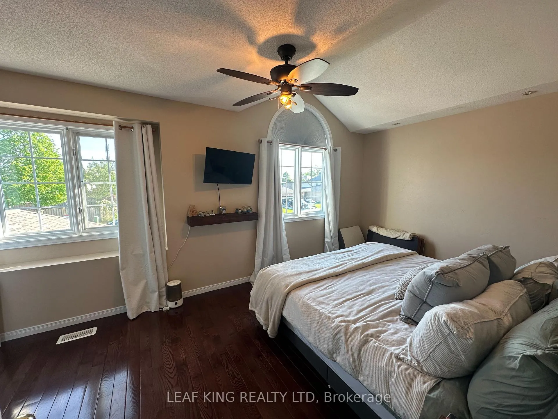 Photo 8 of 33 Vineberg Drive, Hamilton, Chappel — HOMEH