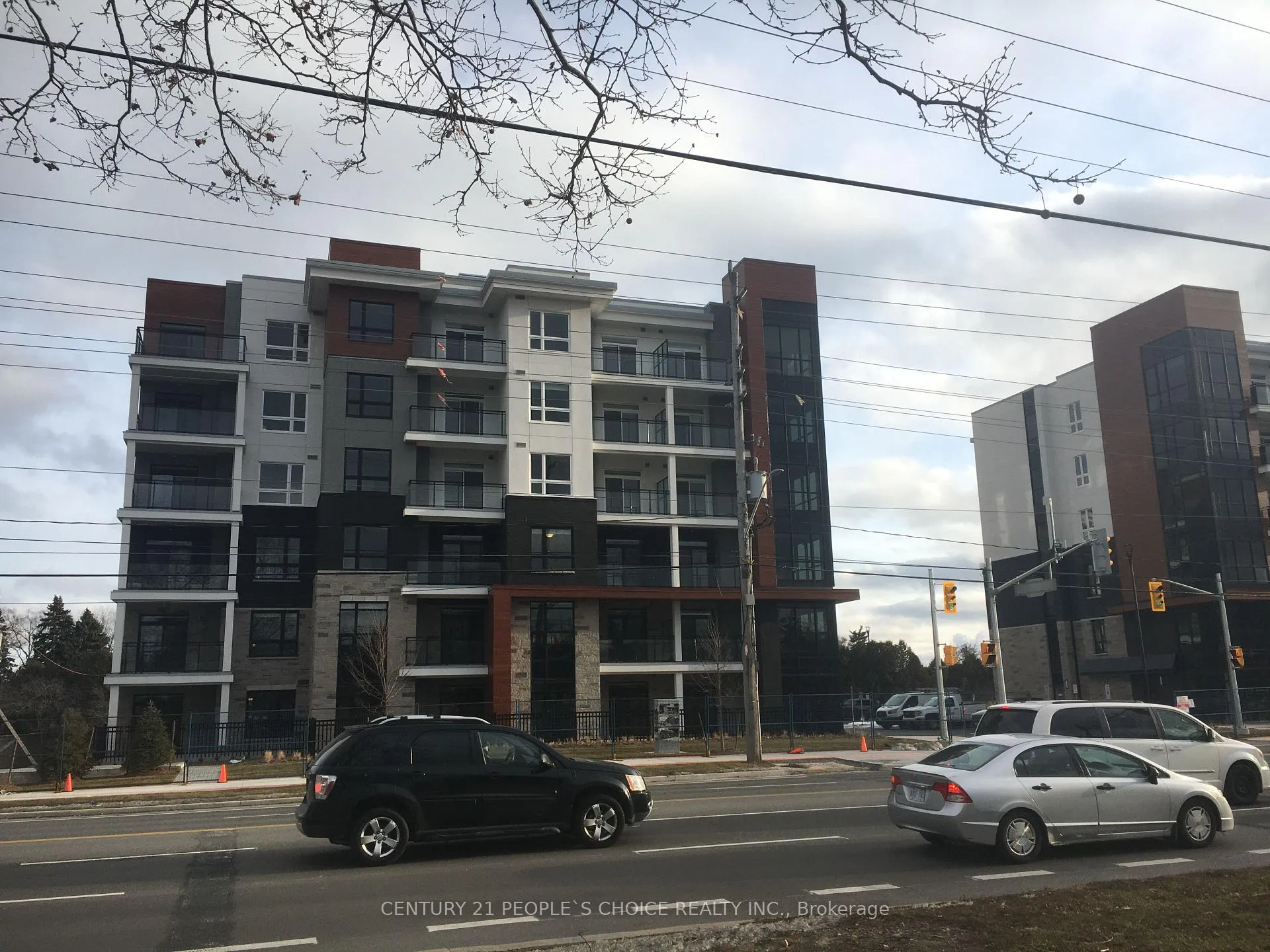 Photo 2 of Unit 405, 340 Plains Road E, Burlington, LaSalle — HOMEH