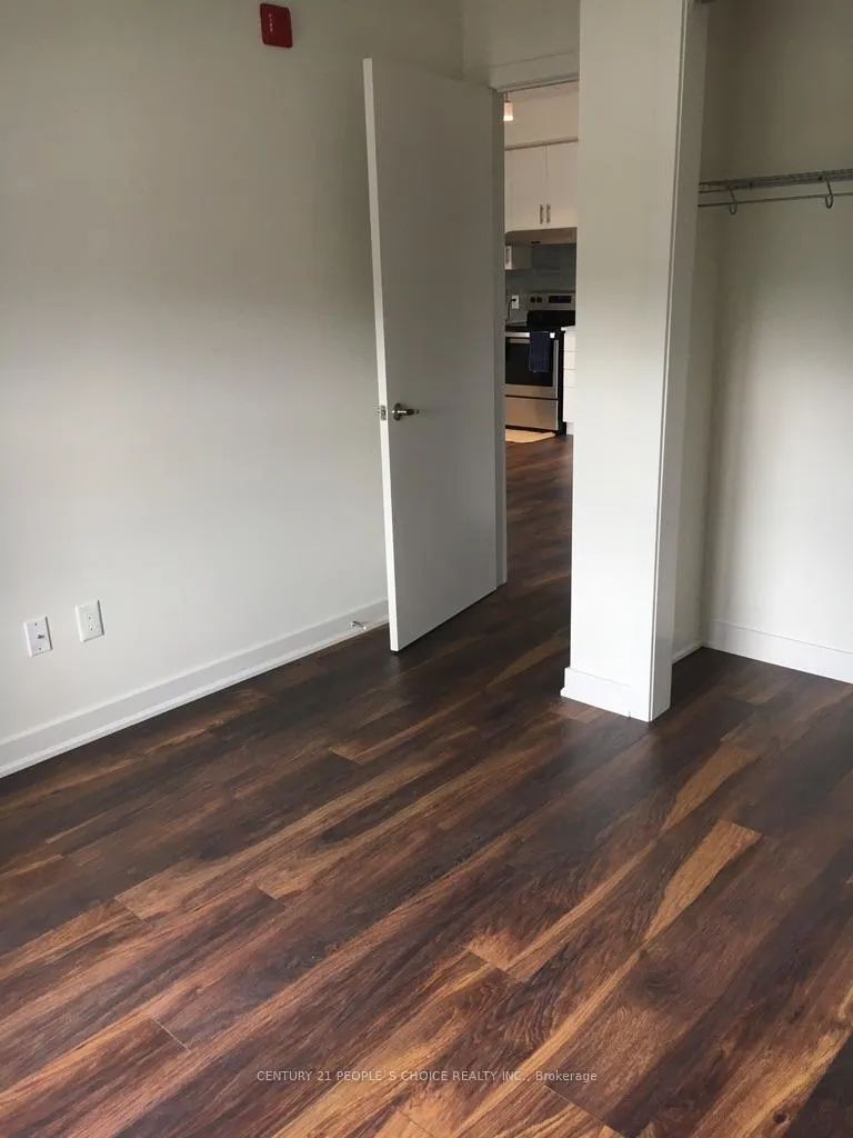 Photo 4 of Unit 405, 340 Plains Road E, Burlington, LaSalle — HOMEH