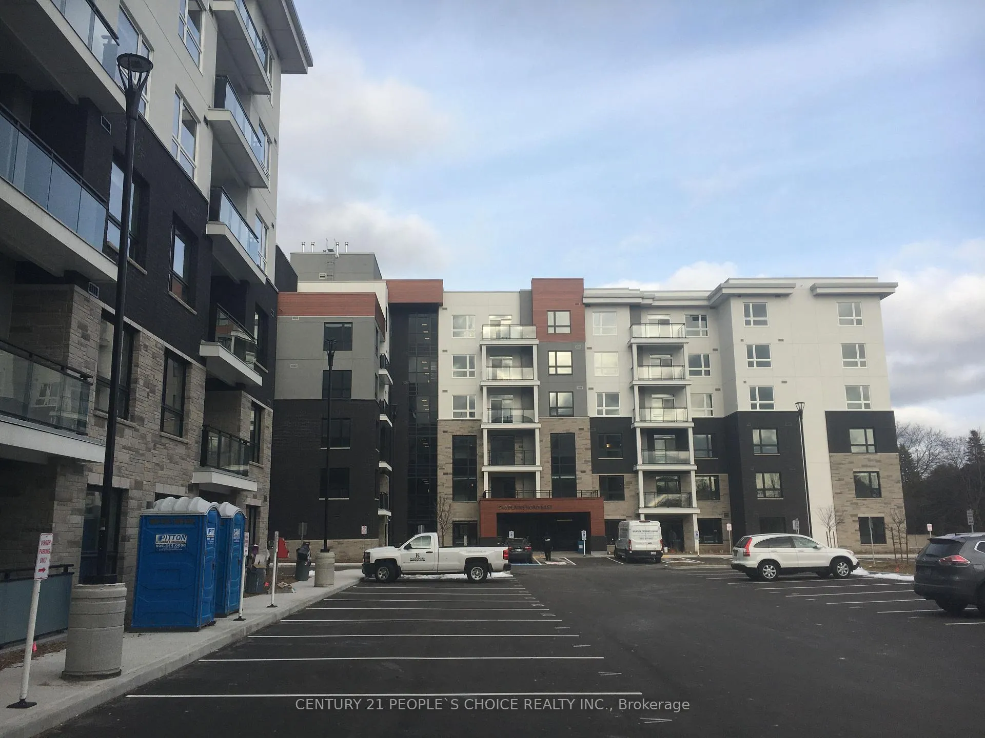 Photo 15 of Unit 405, 340 Plains Road E, Burlington, LaSalle — HOMEH
