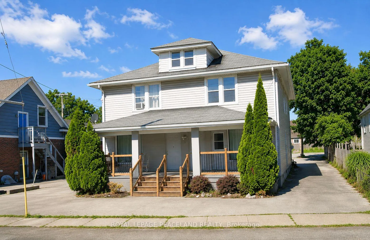 Front of Unit 4, 4087 Portage Road