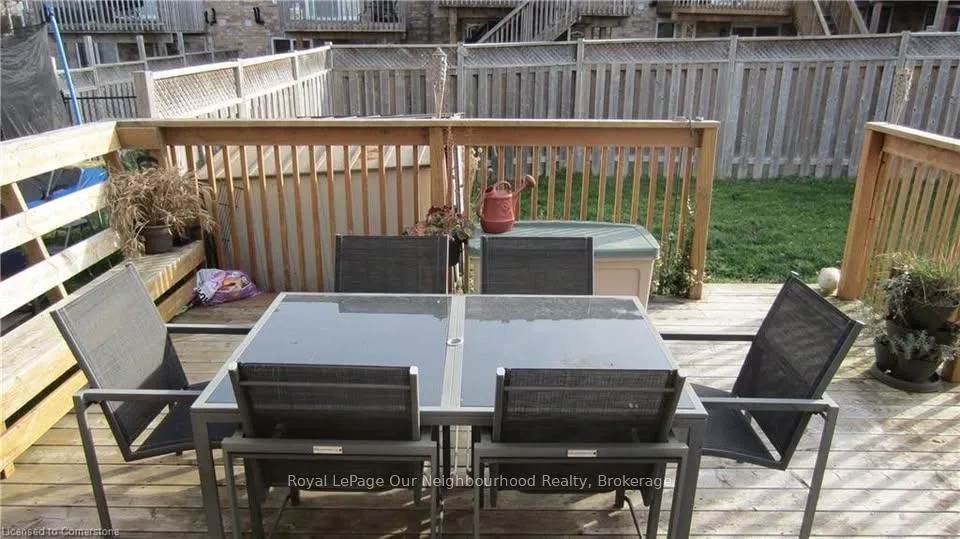 Photo 13 of 21 Snowdrop Crescent, Kitchener — HOMEH