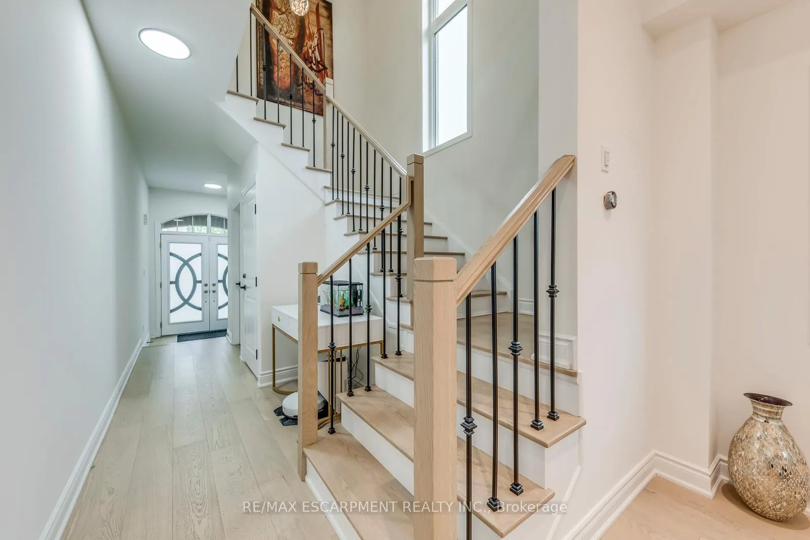 Photo 17 of 3937 Leonardo Street, Burlington, Alton — HOMEH
