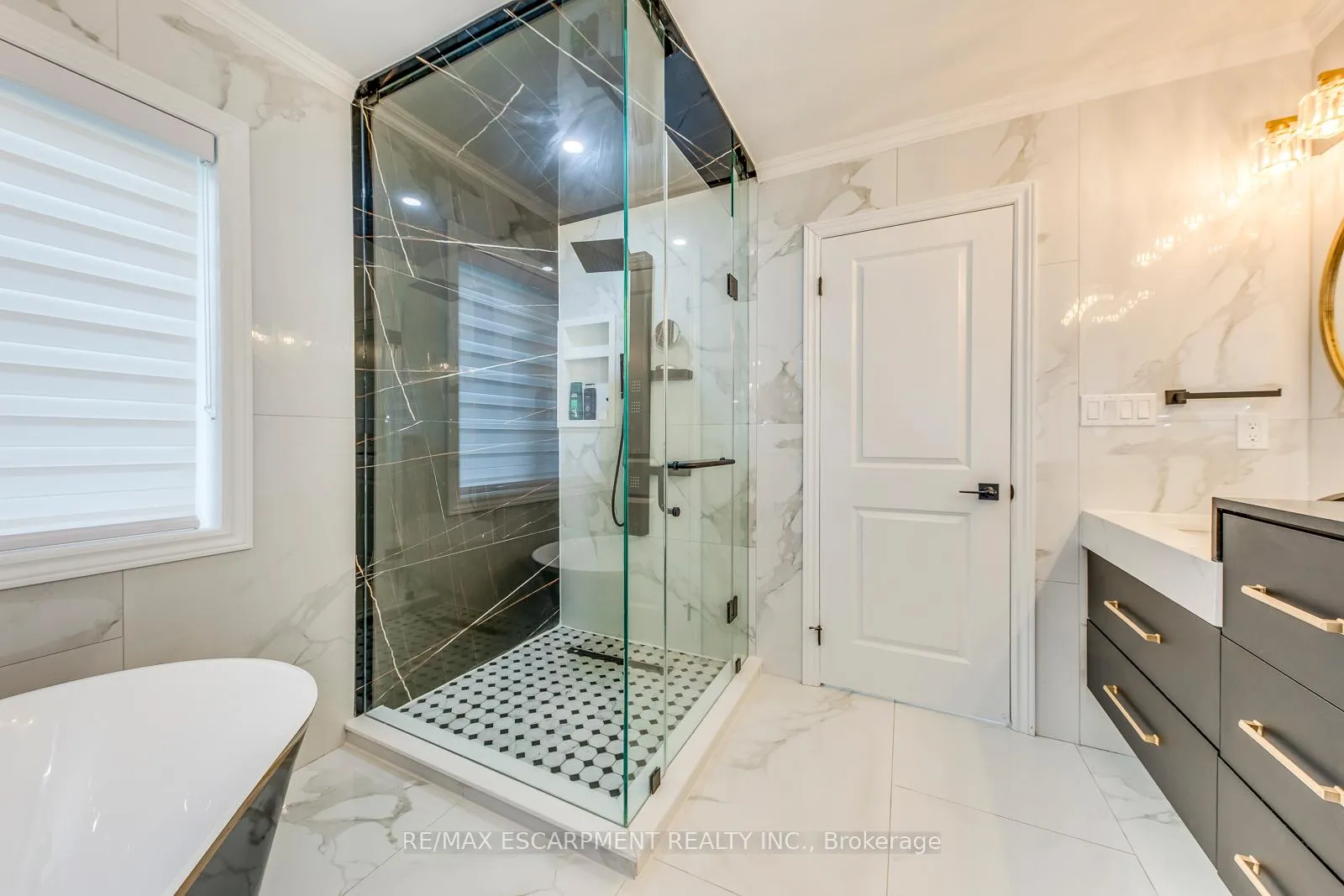 Photo 26 of 3937 Leonardo Street, Burlington, Alton — HOMEH