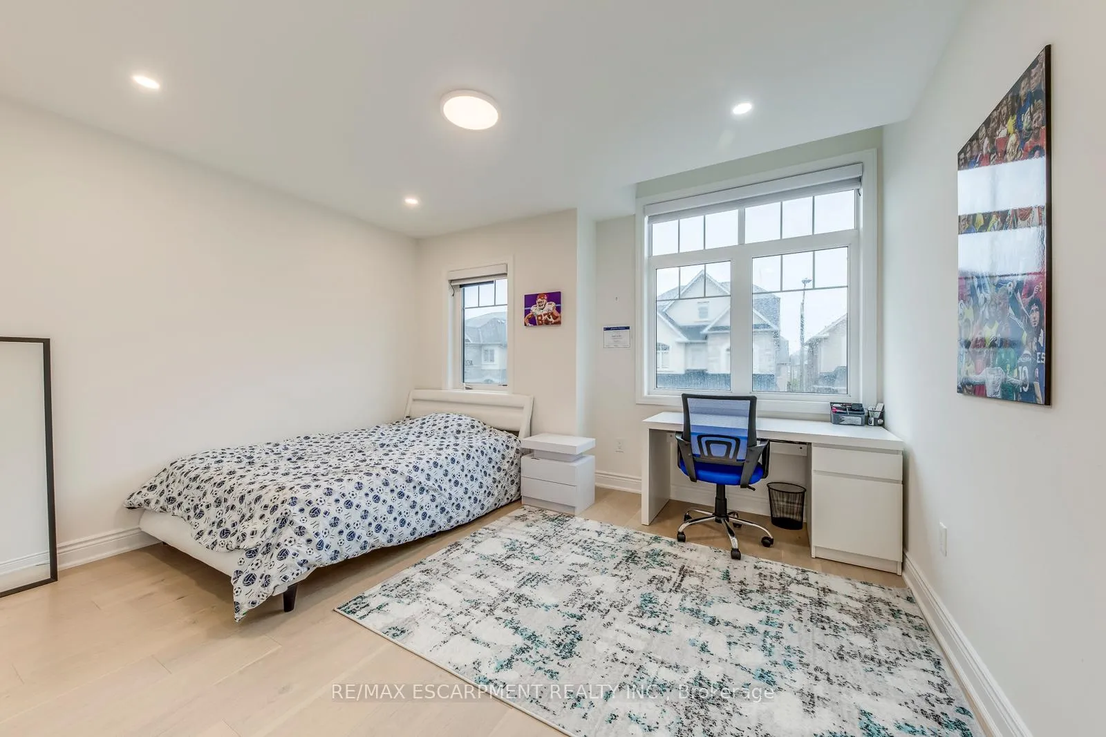 Photo 31 of 3937 Leonardo Street, Burlington, Alton — HOMEH