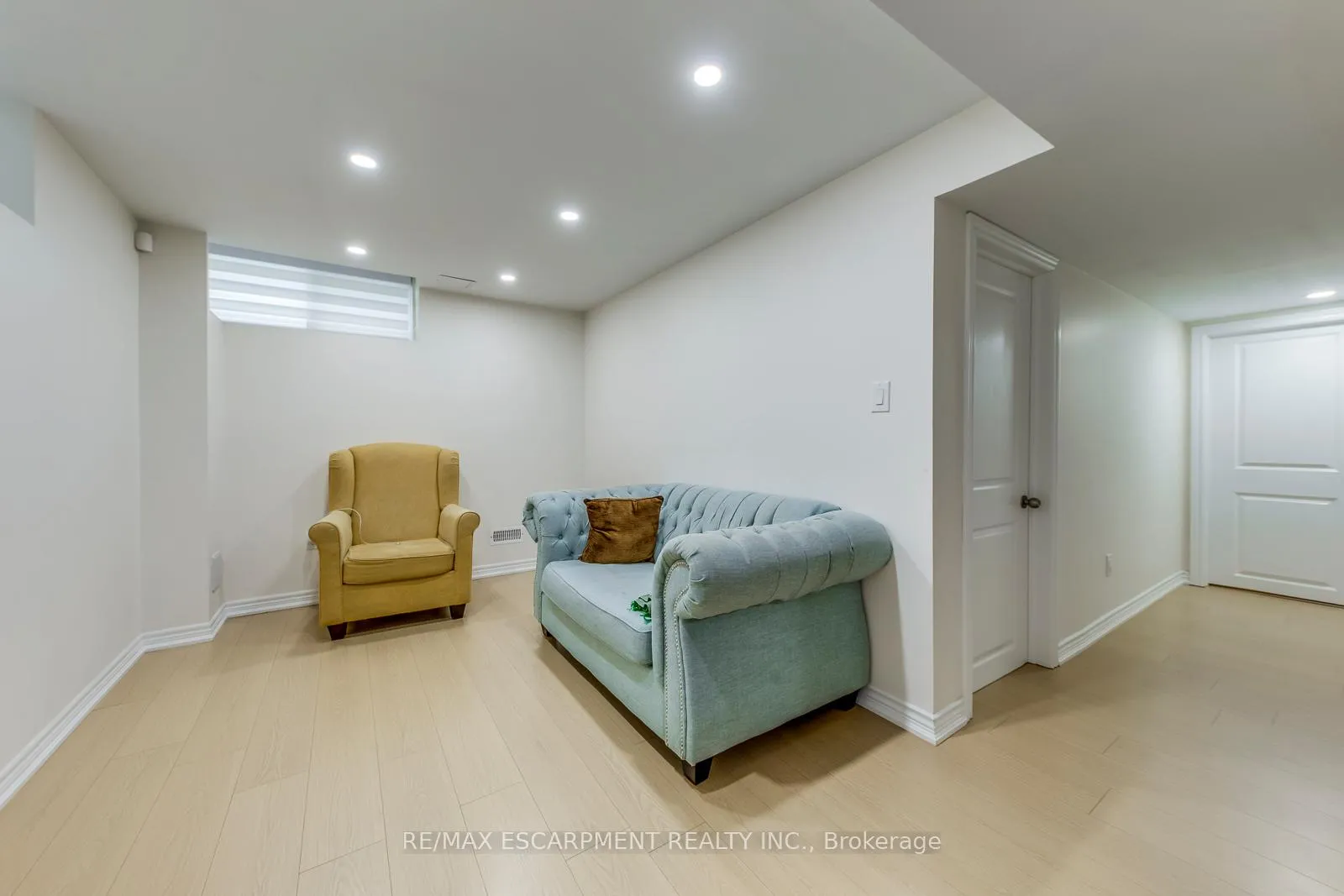 Photo 39 of 3937 Leonardo Street, Burlington, Alton — HOMEH
