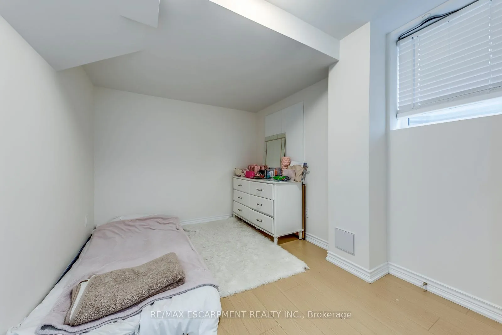 Photo 42 of 3937 Leonardo Street, Burlington, Alton — HOMEH