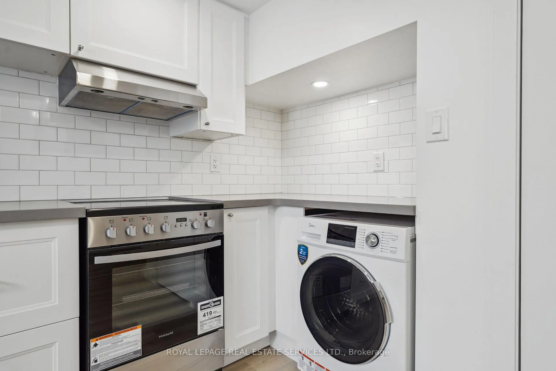 Photo 7 of Unit Suite A, 1 Yorkview Drive, Etobicoke, Stonegate-Queensway — HOMEH
