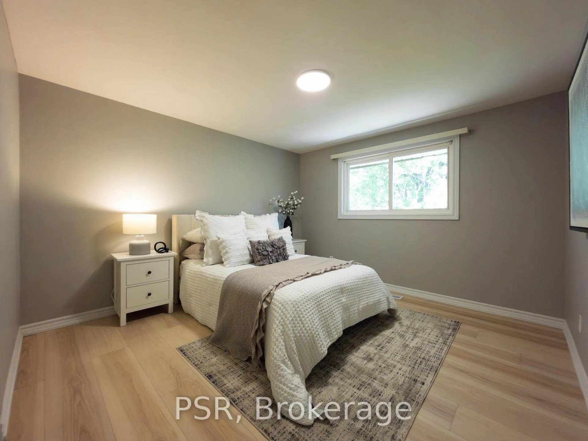 Photo 11 of 11 Elmsdale Drive, Kitchener, Meinzinger — HOMEH