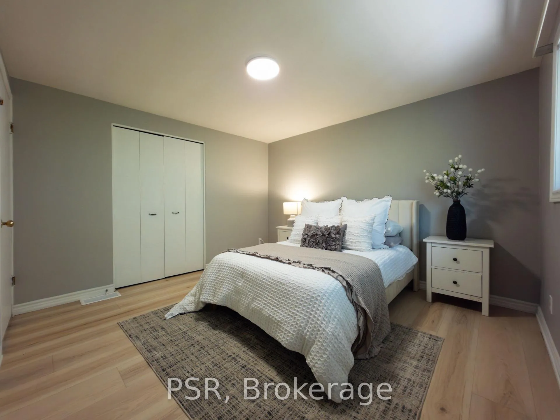 Photo 12 of 11 Elmsdale Drive, Kitchener, Meinzinger — HOMEH